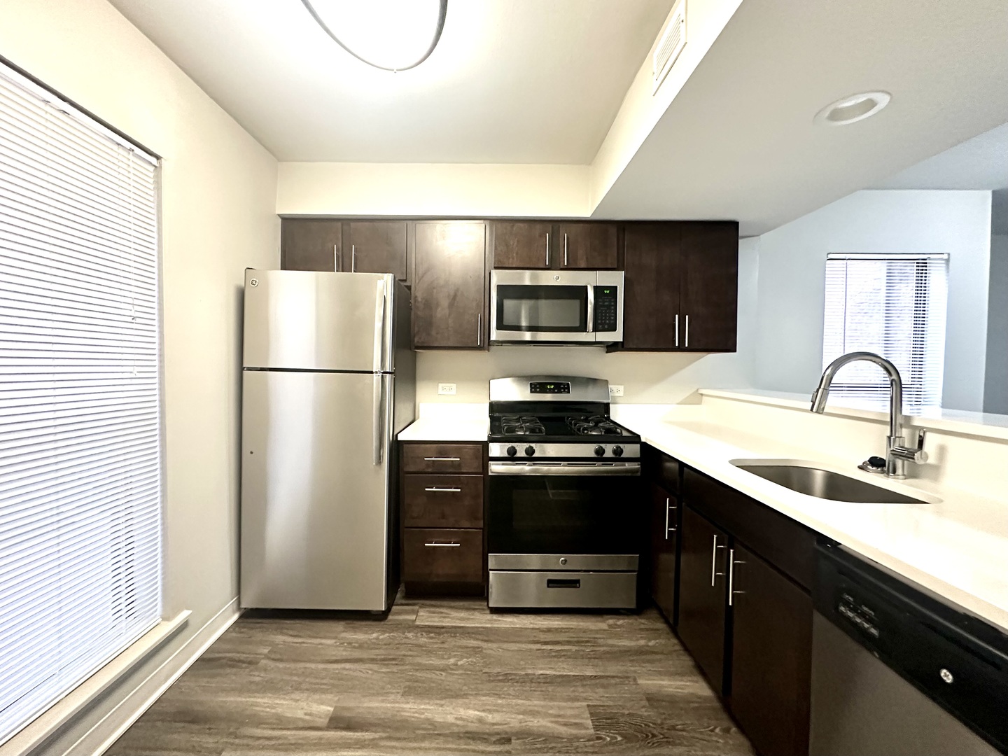 818 W Willow Street Unit: 2C