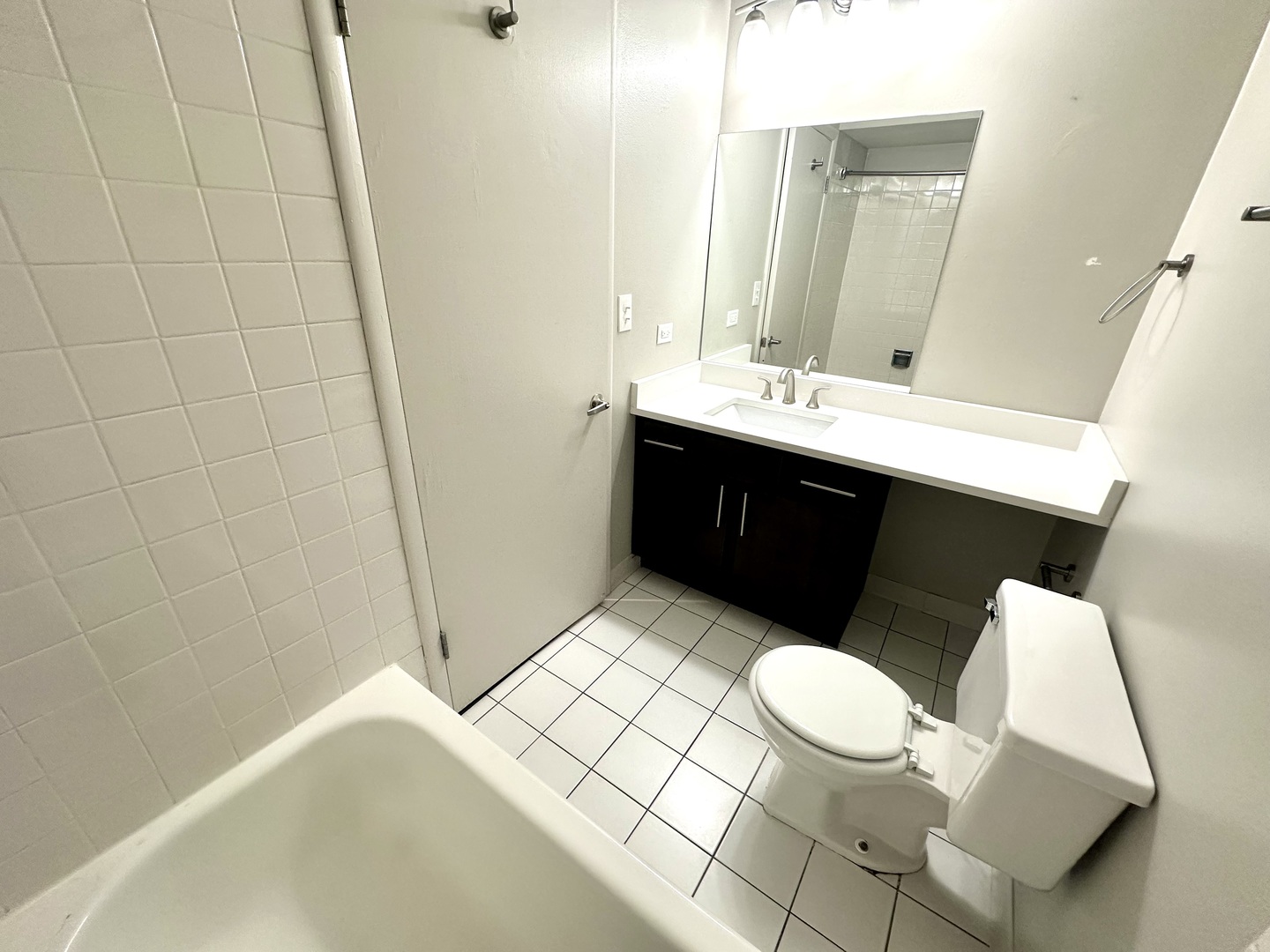 818 W Willow Street Unit: 2C