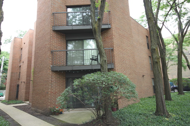 818 W Willow Street Unit: 2C