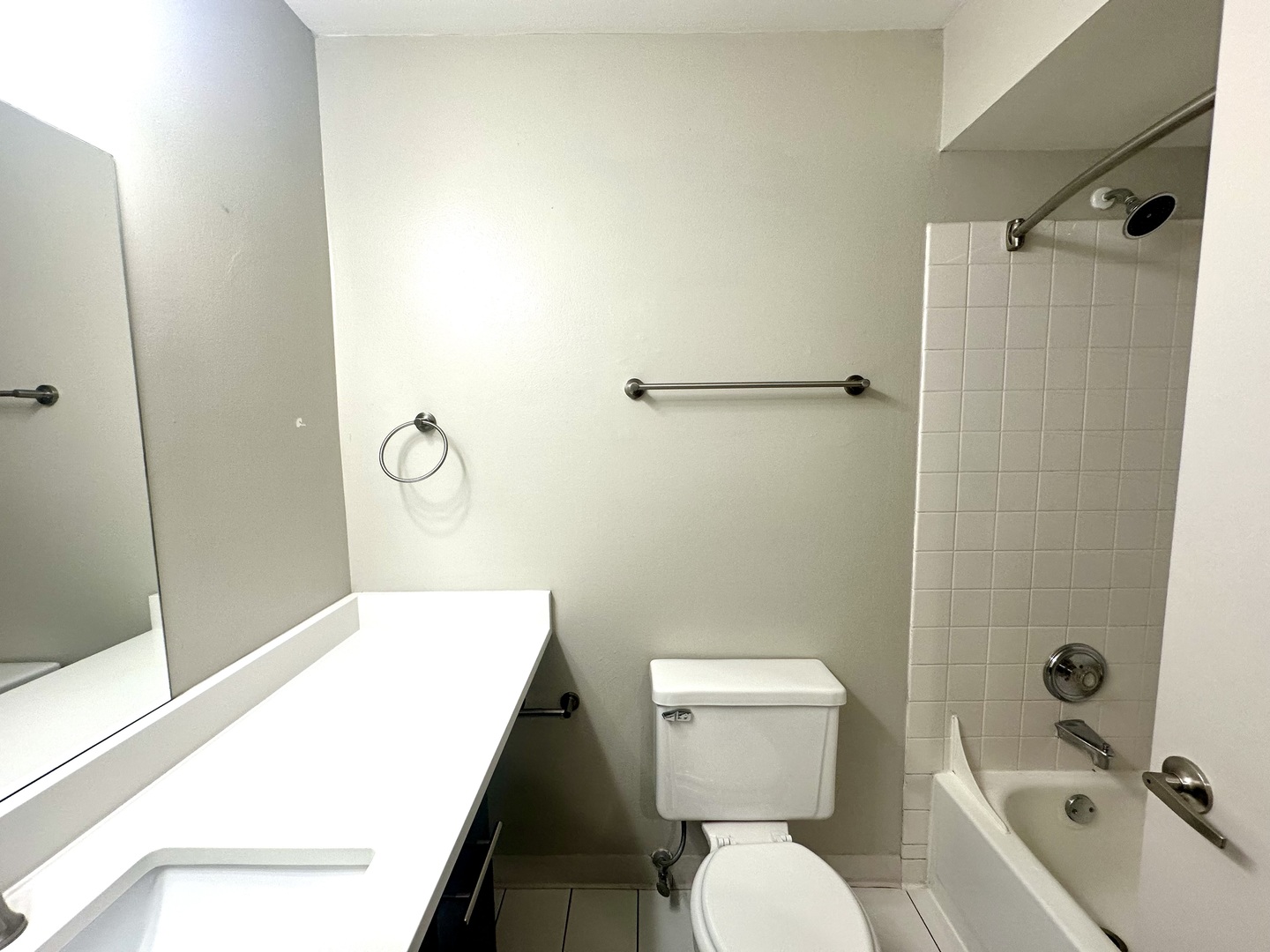 818 W Willow Street Unit: 2C