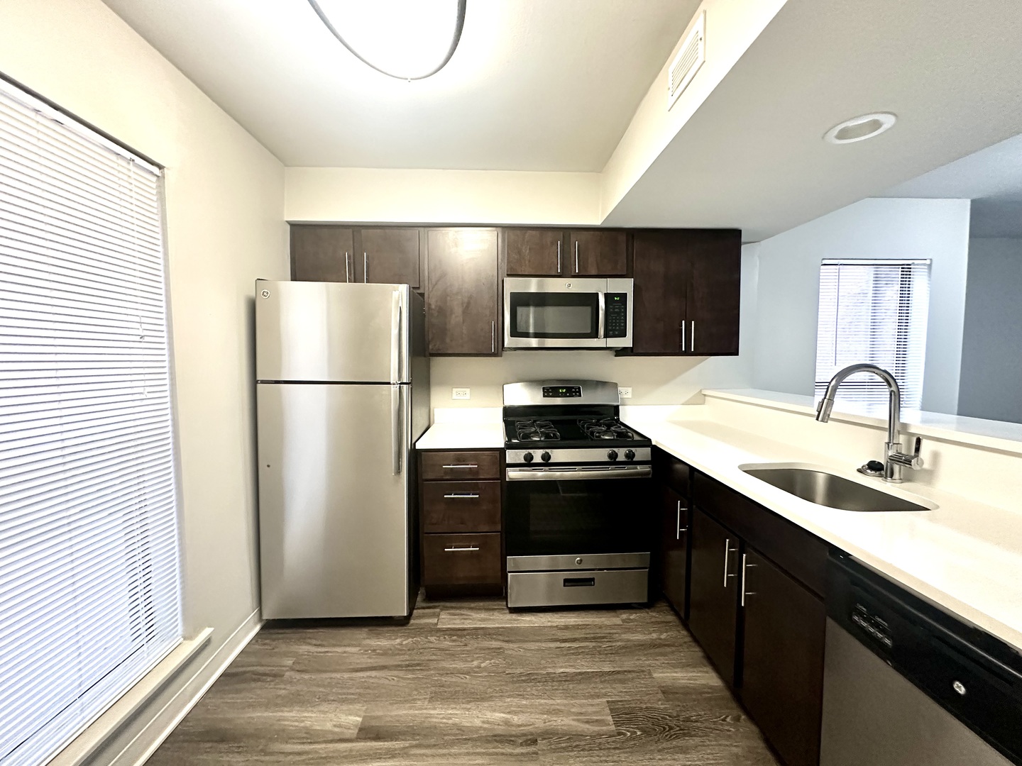 818 W Willow Street Unit: 2C