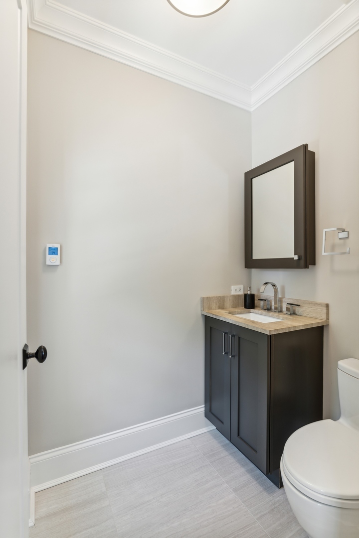 1200 N Lake Shore Drive Unit: M5-M6