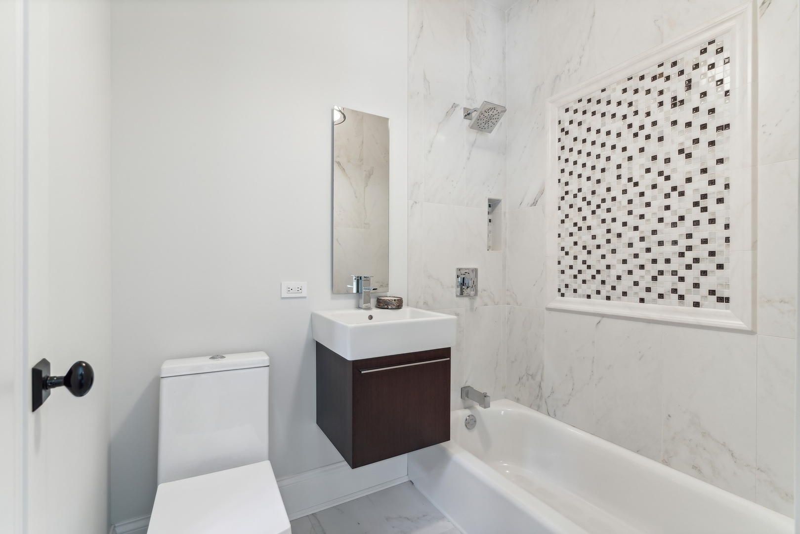 1200 N Lake Shore Drive Unit: M5-M6