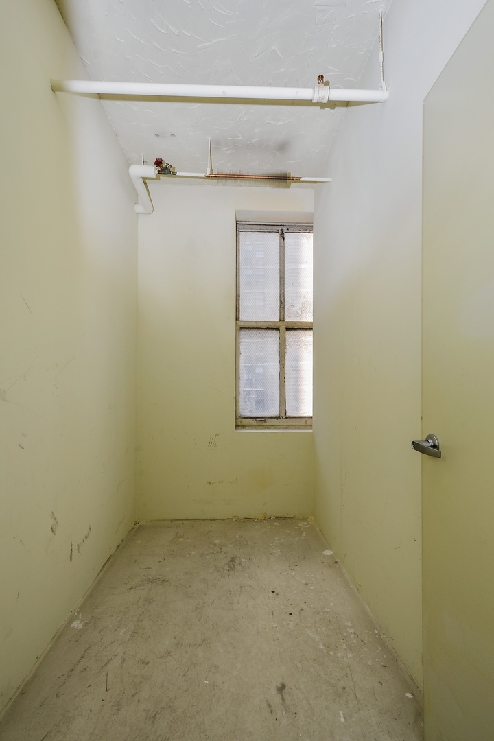 5 N Wabash Avenue Unit: 1406