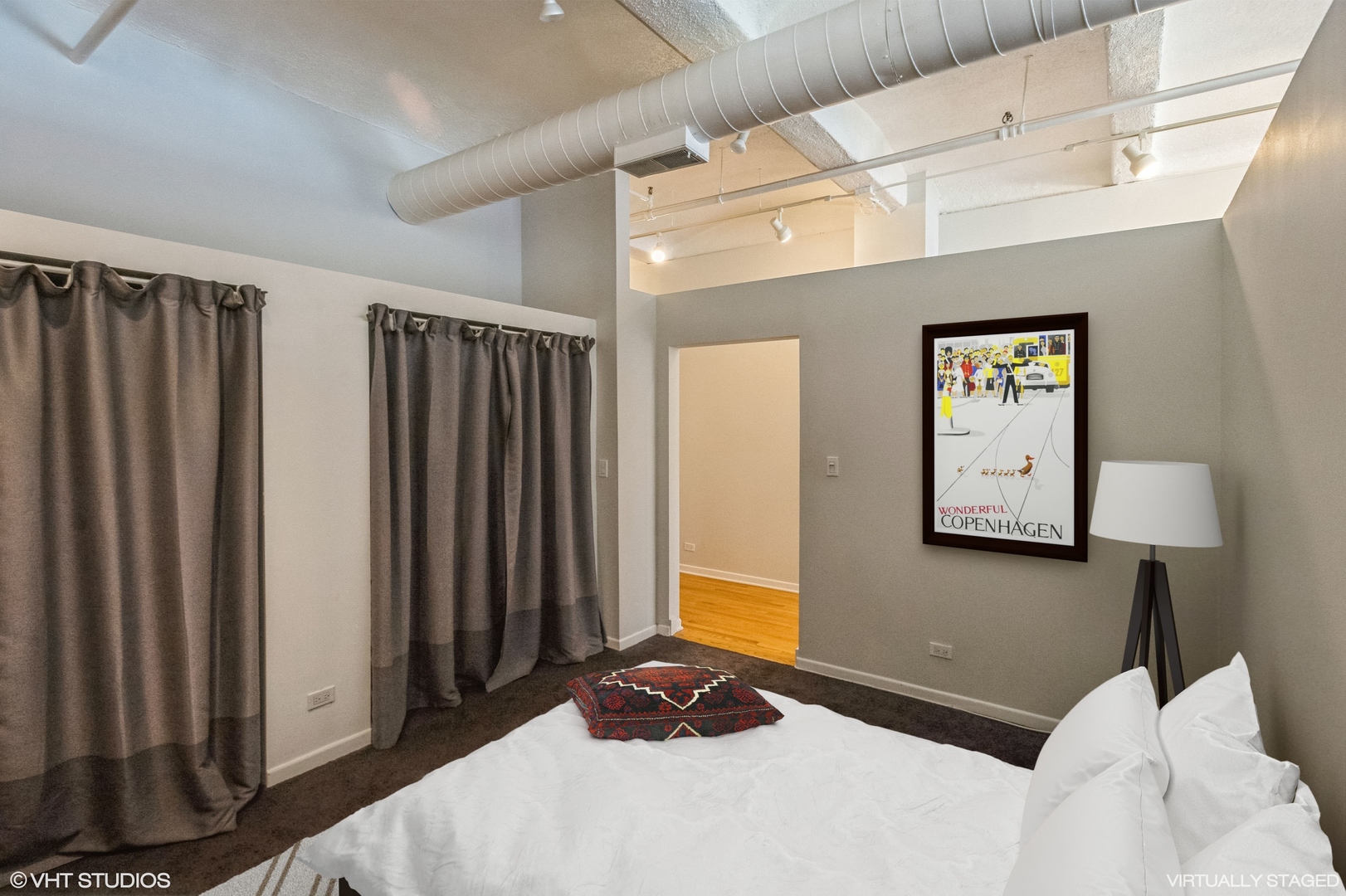 633 S Plymouth Court Unit: 908