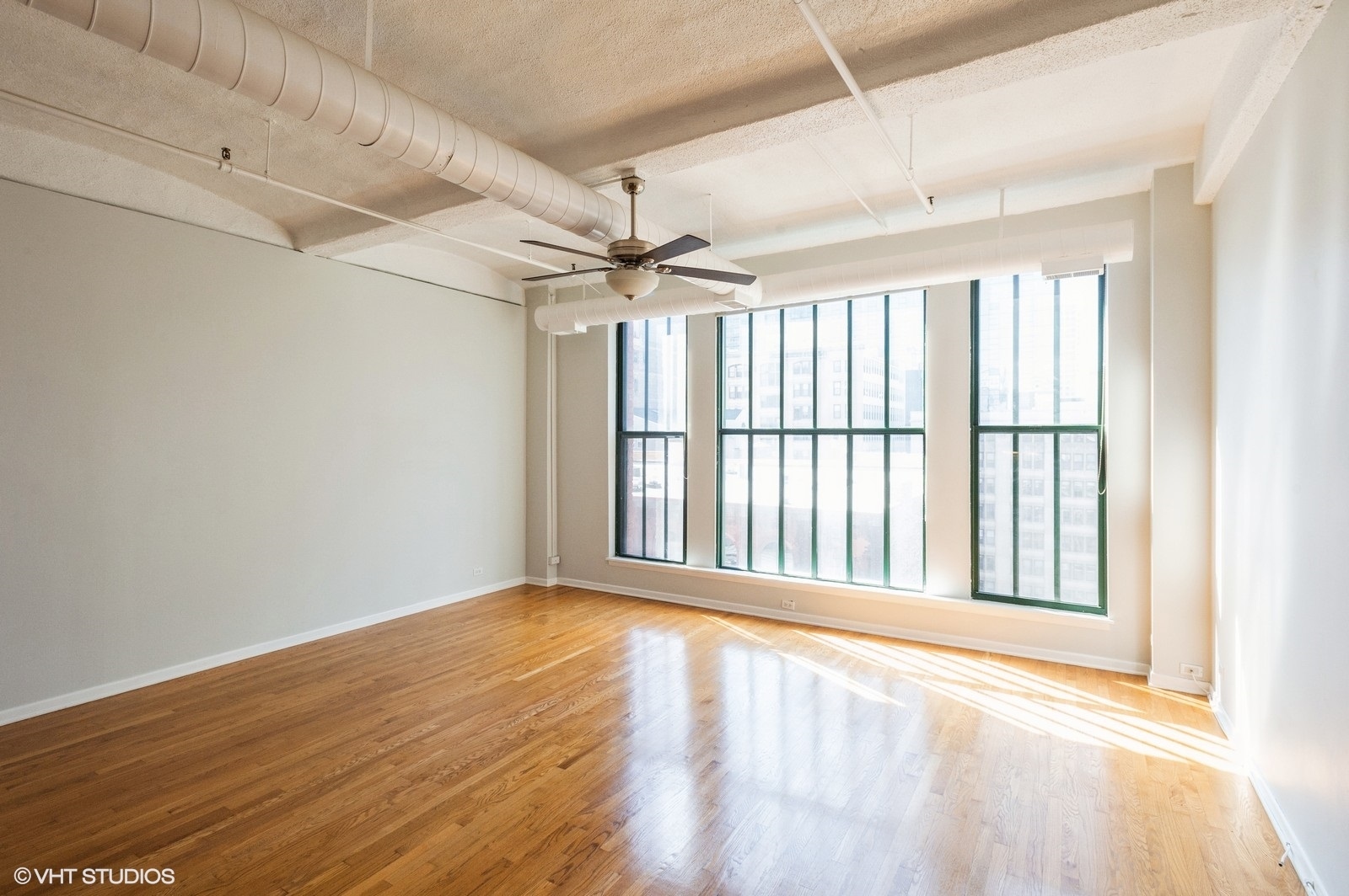 633 S Plymouth Court Unit: 908