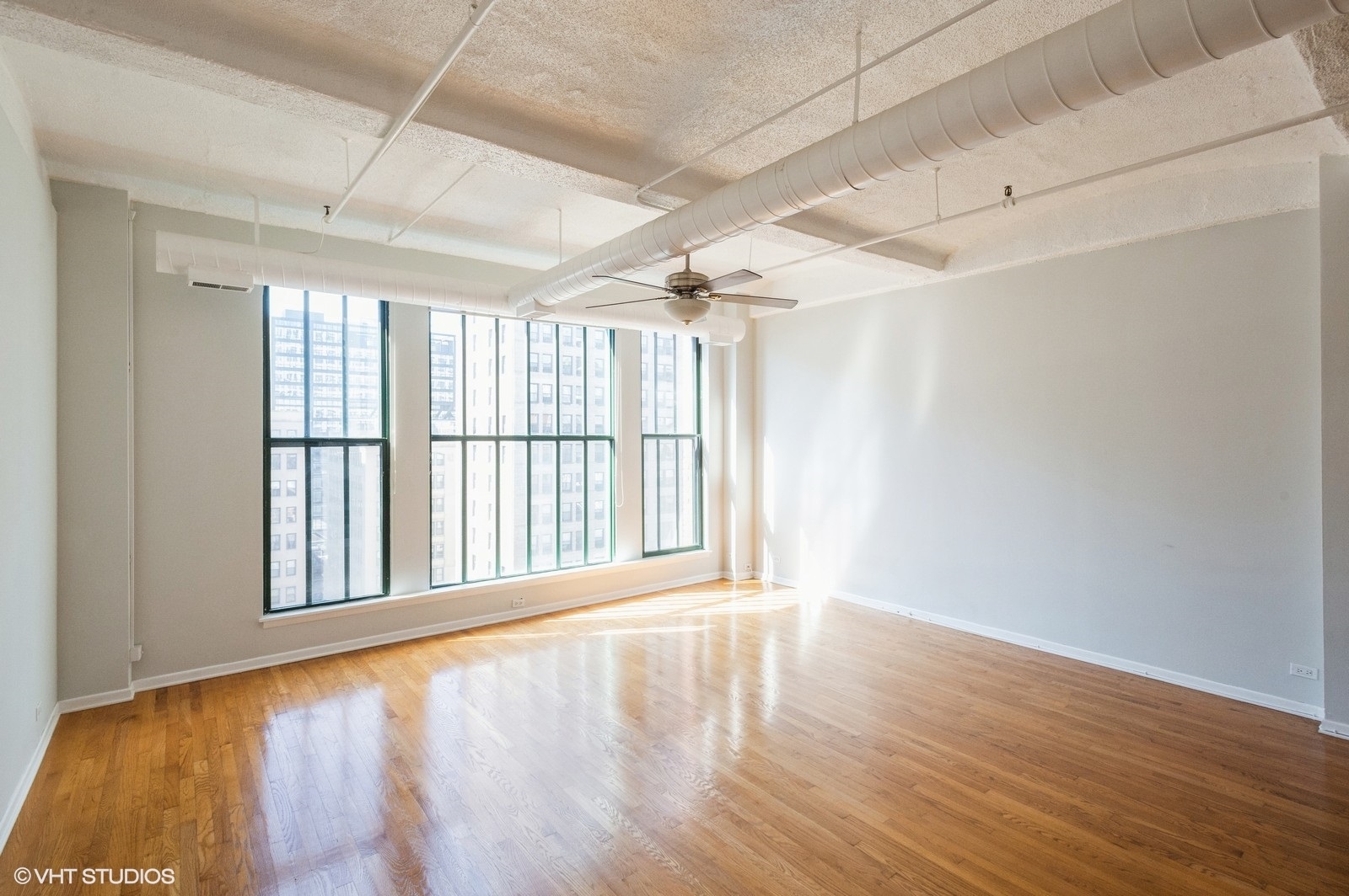 633 S Plymouth Court Unit: 908