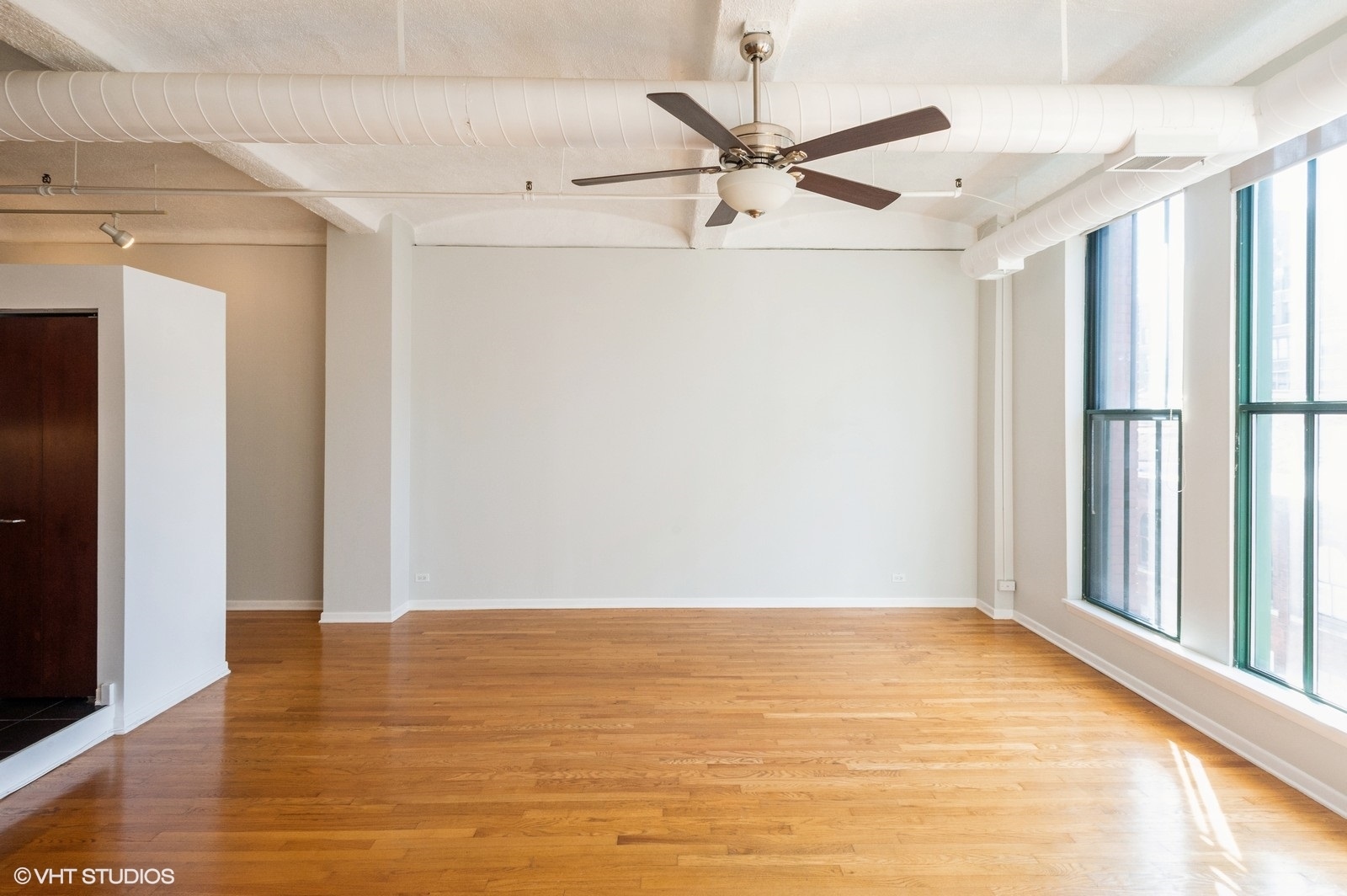 633 S Plymouth Court Unit: 908