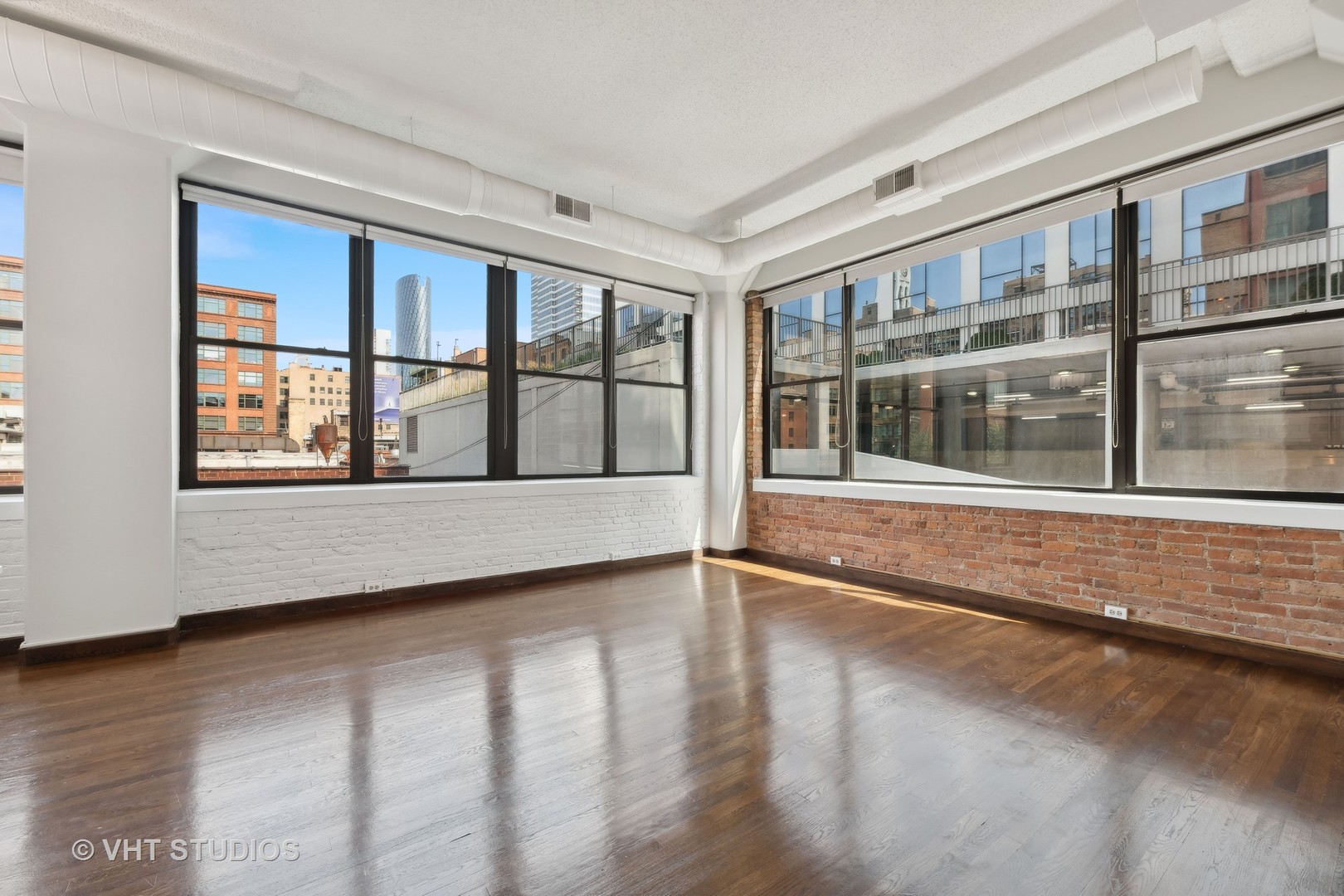 812 W Van Buren Street Unit: 2J