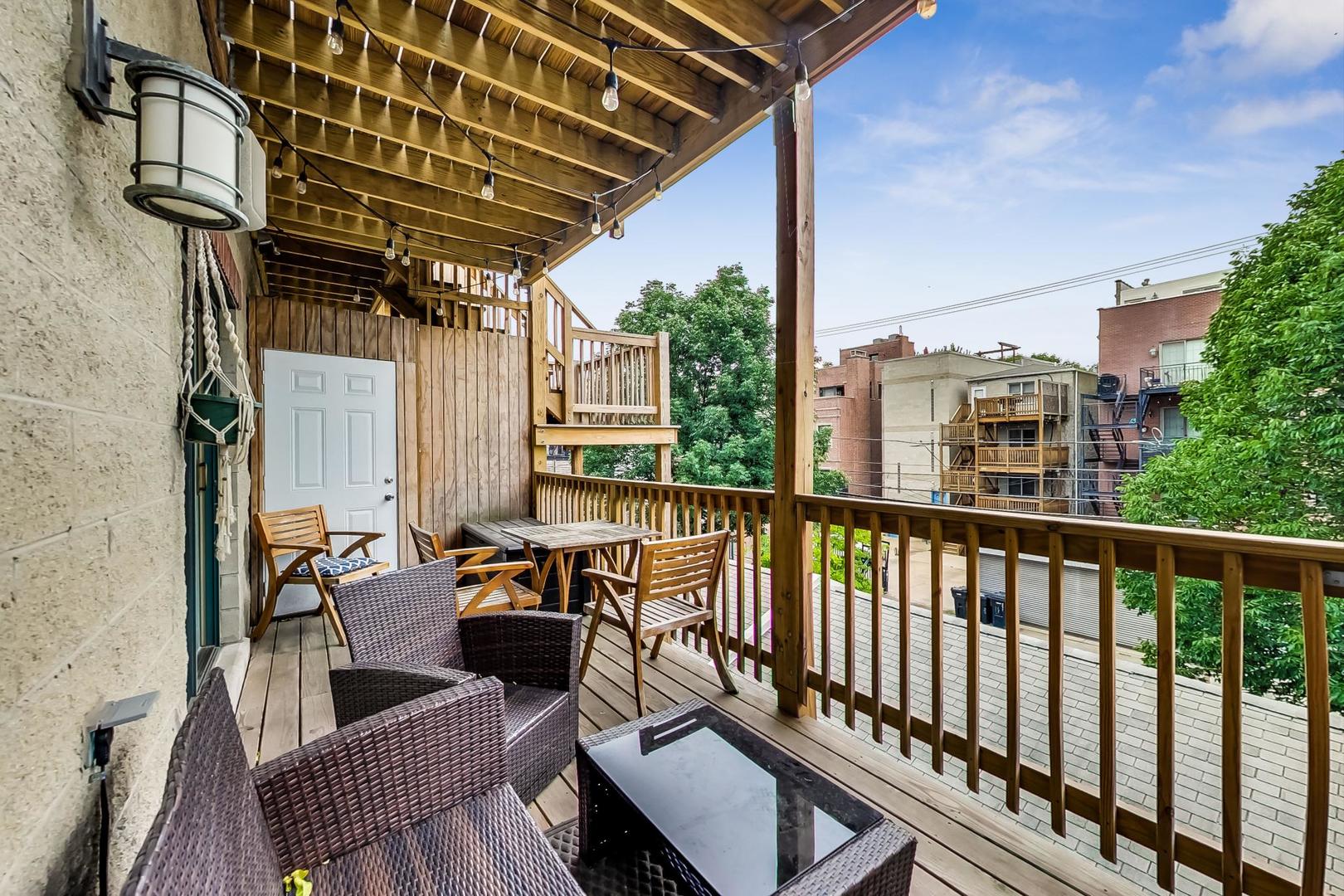 1410 N Cleveland Avenue Unit: 2N
