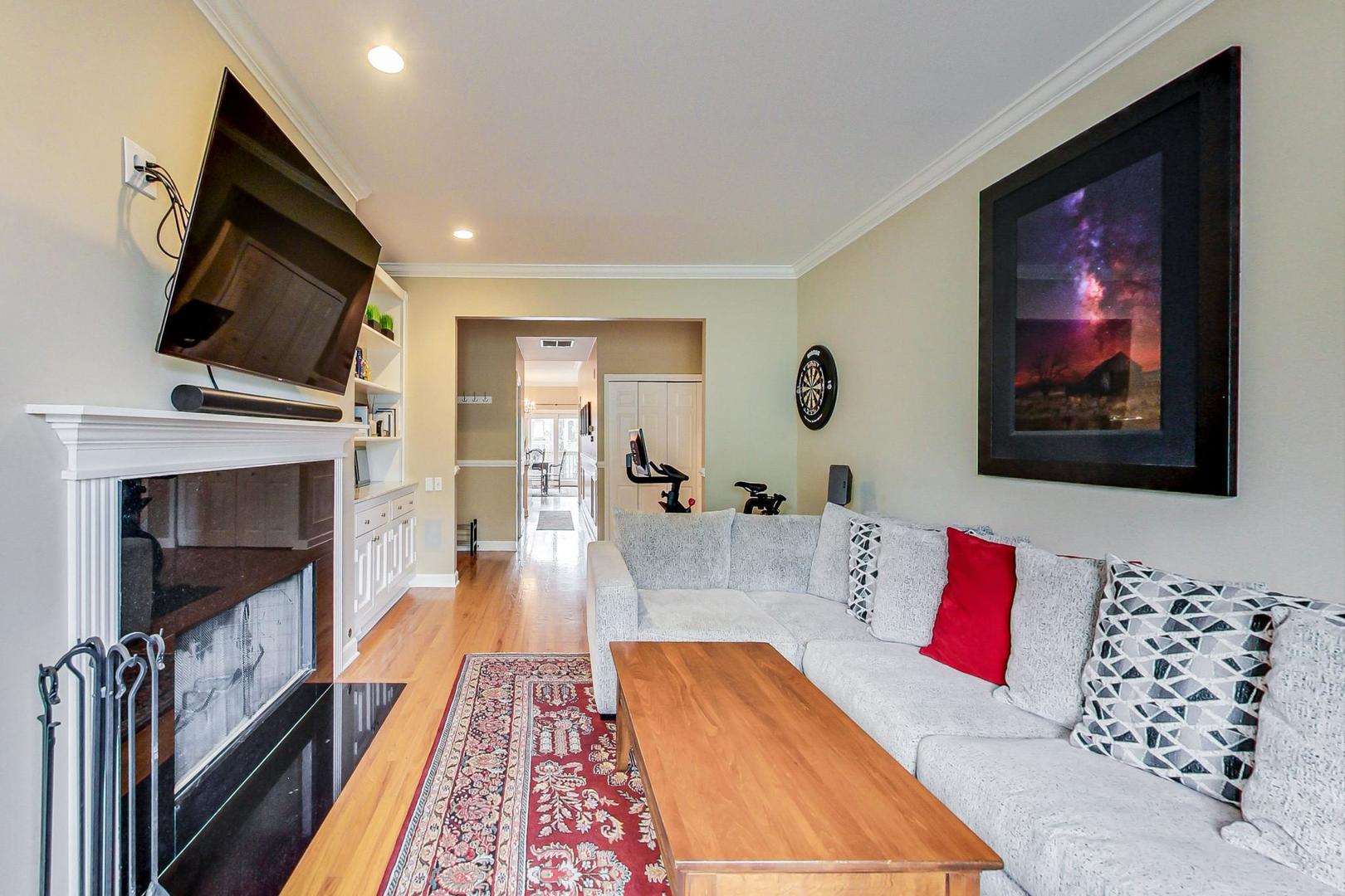 1410 N Cleveland Avenue Unit: 2N