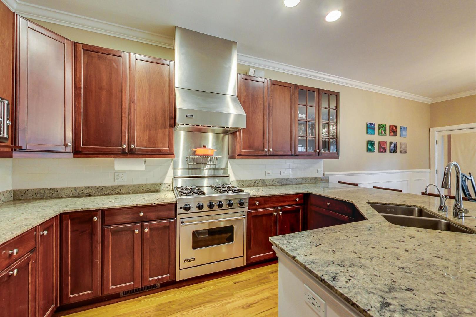 1410 N Cleveland Avenue Unit: 2N