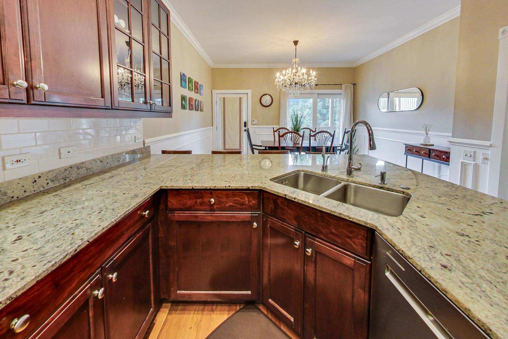 1410 N Cleveland Avenue Unit: 2N