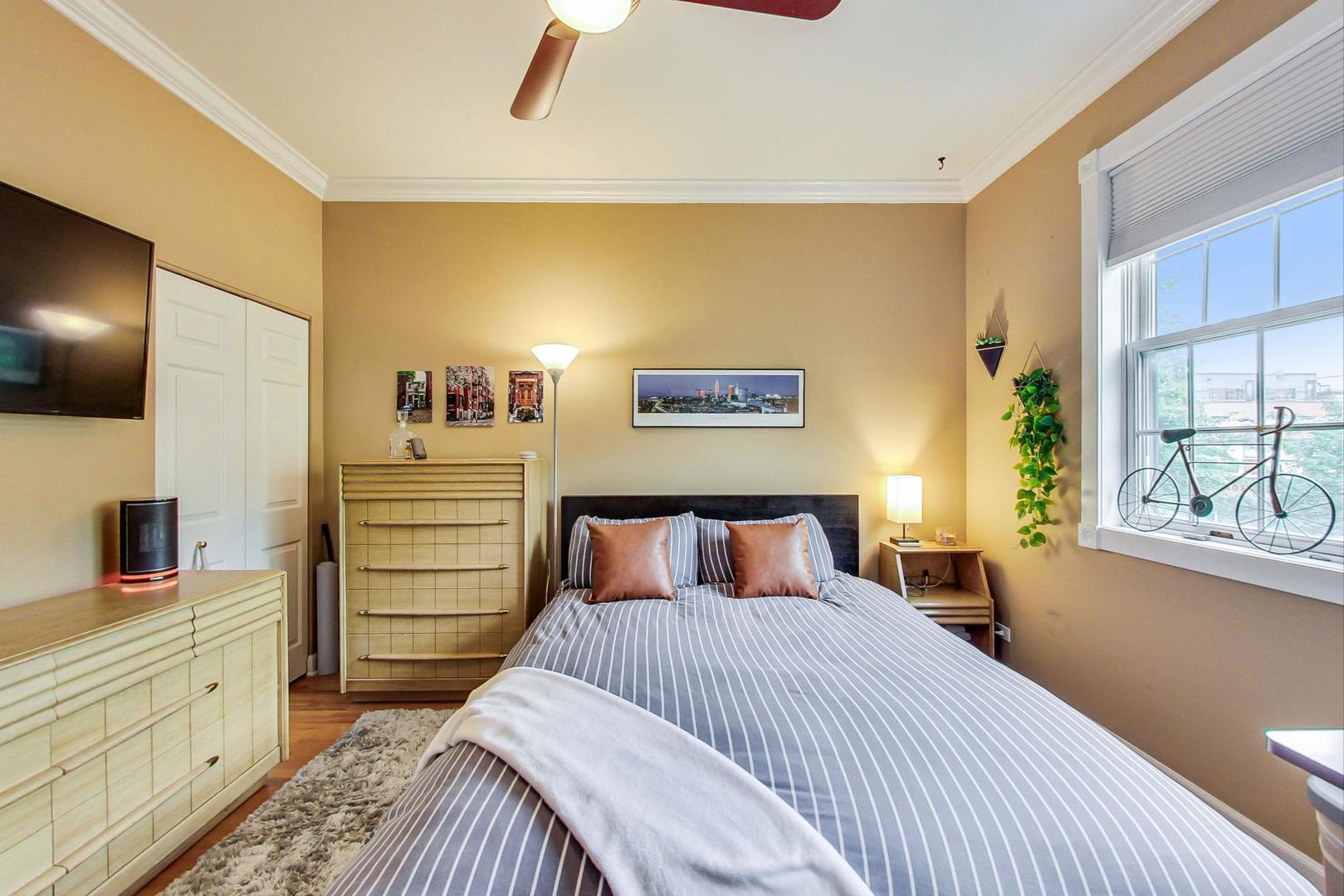 1410 N Cleveland Avenue Unit: 2N