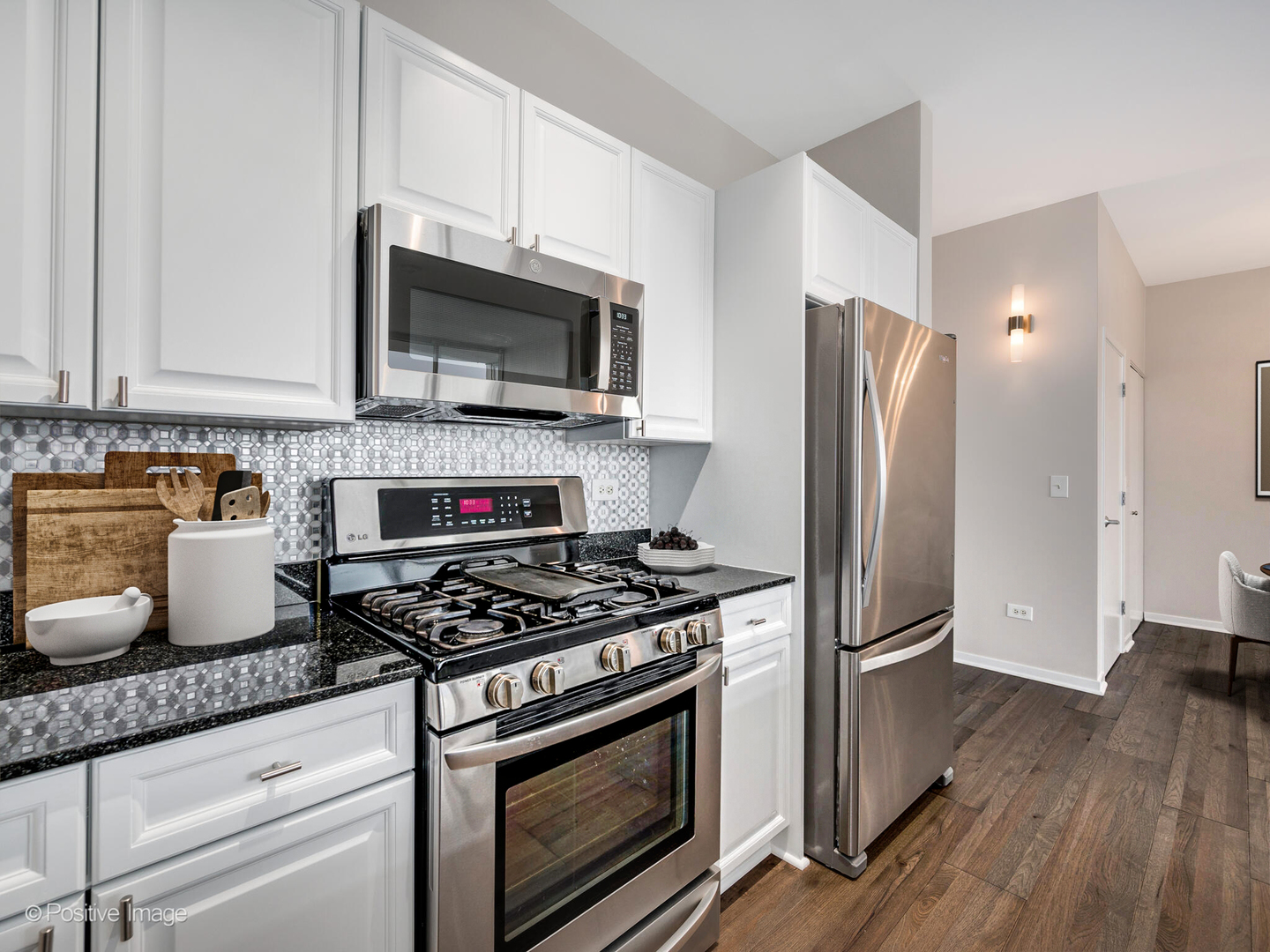 1546 N Orleans Street Unit: 803