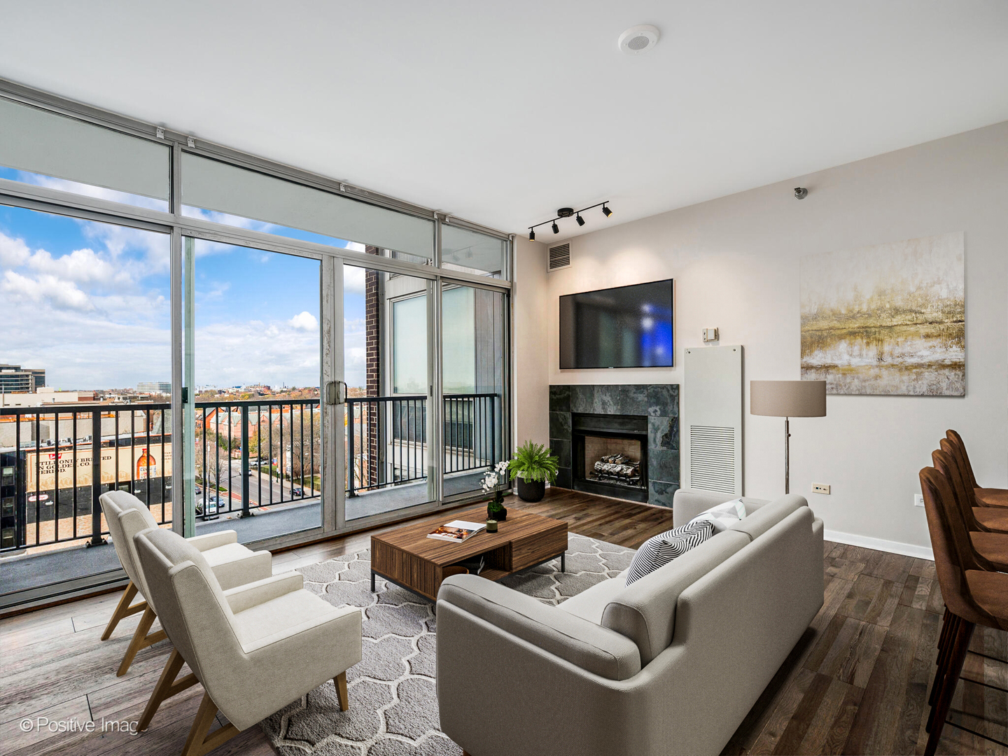 1546 N Orleans Street Unit: 803