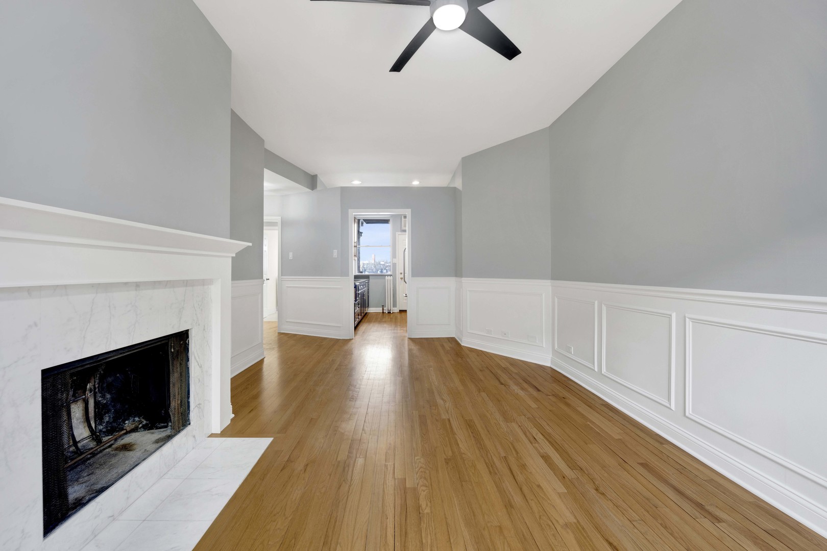 847 W Belle Plaine Avenue Unit: 2N