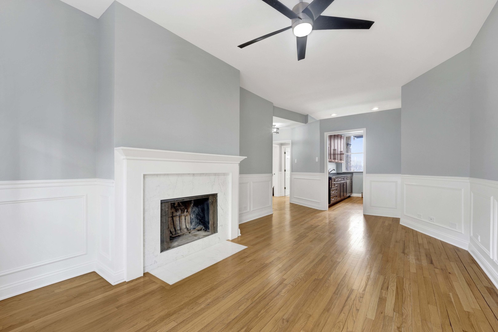 847 W Belle Plaine Avenue Unit: 2N
