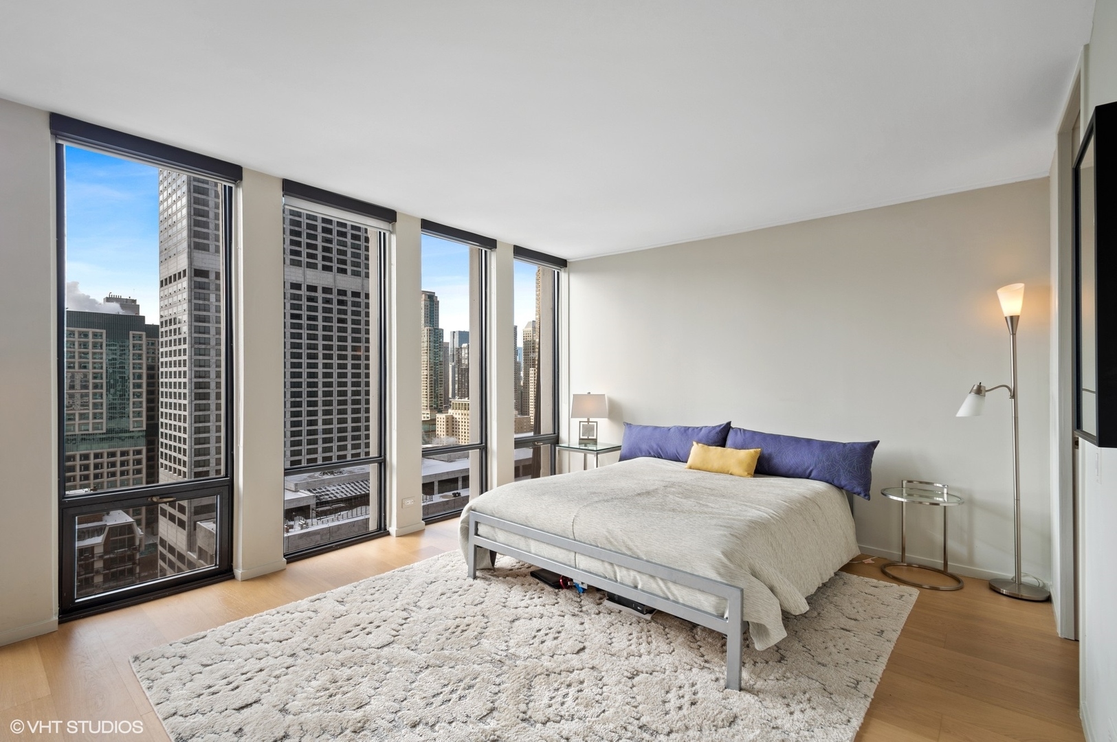 200 E DELAWARE Place Unit: 35E