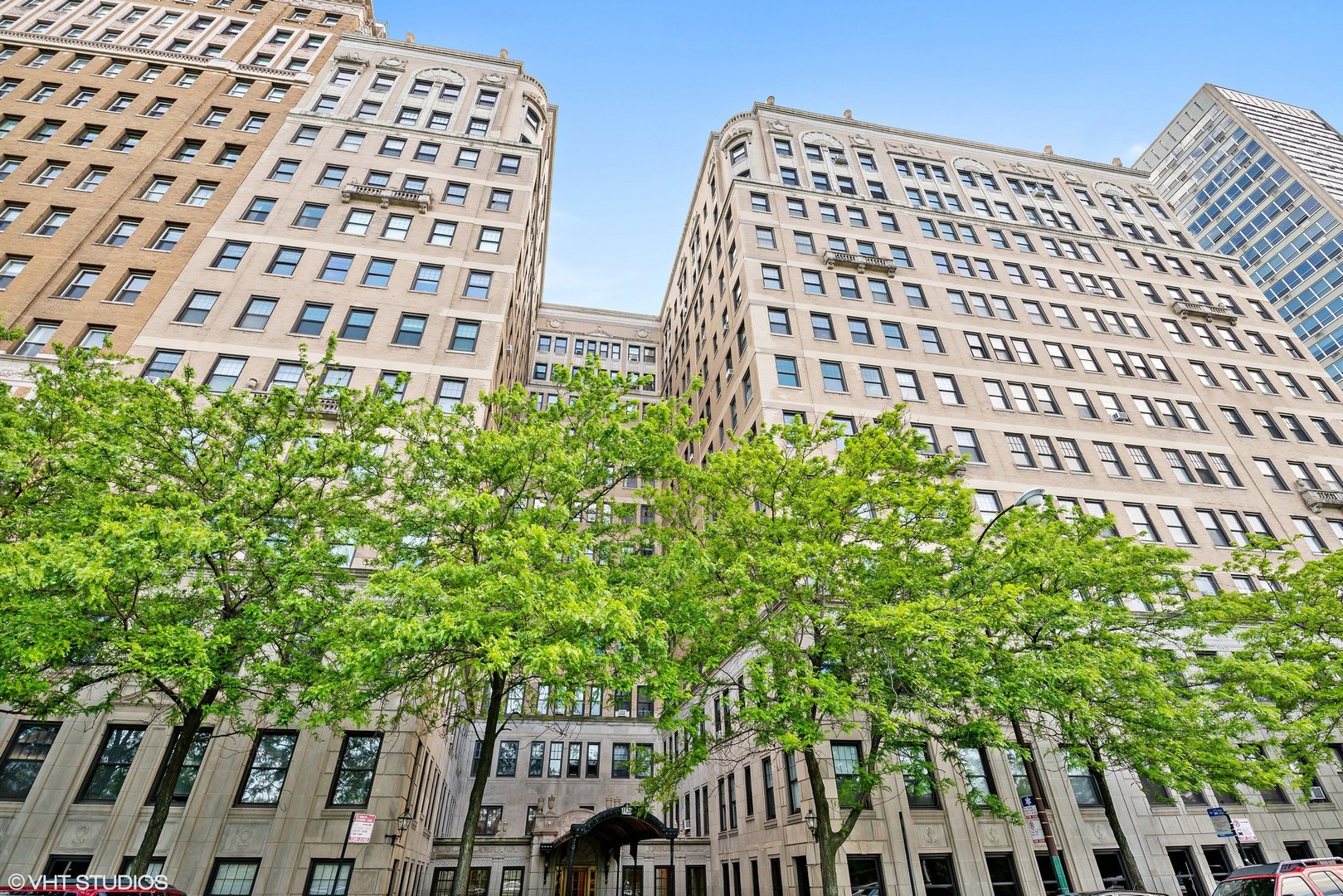 3534 N Lake Shore Drive Unit: 5D