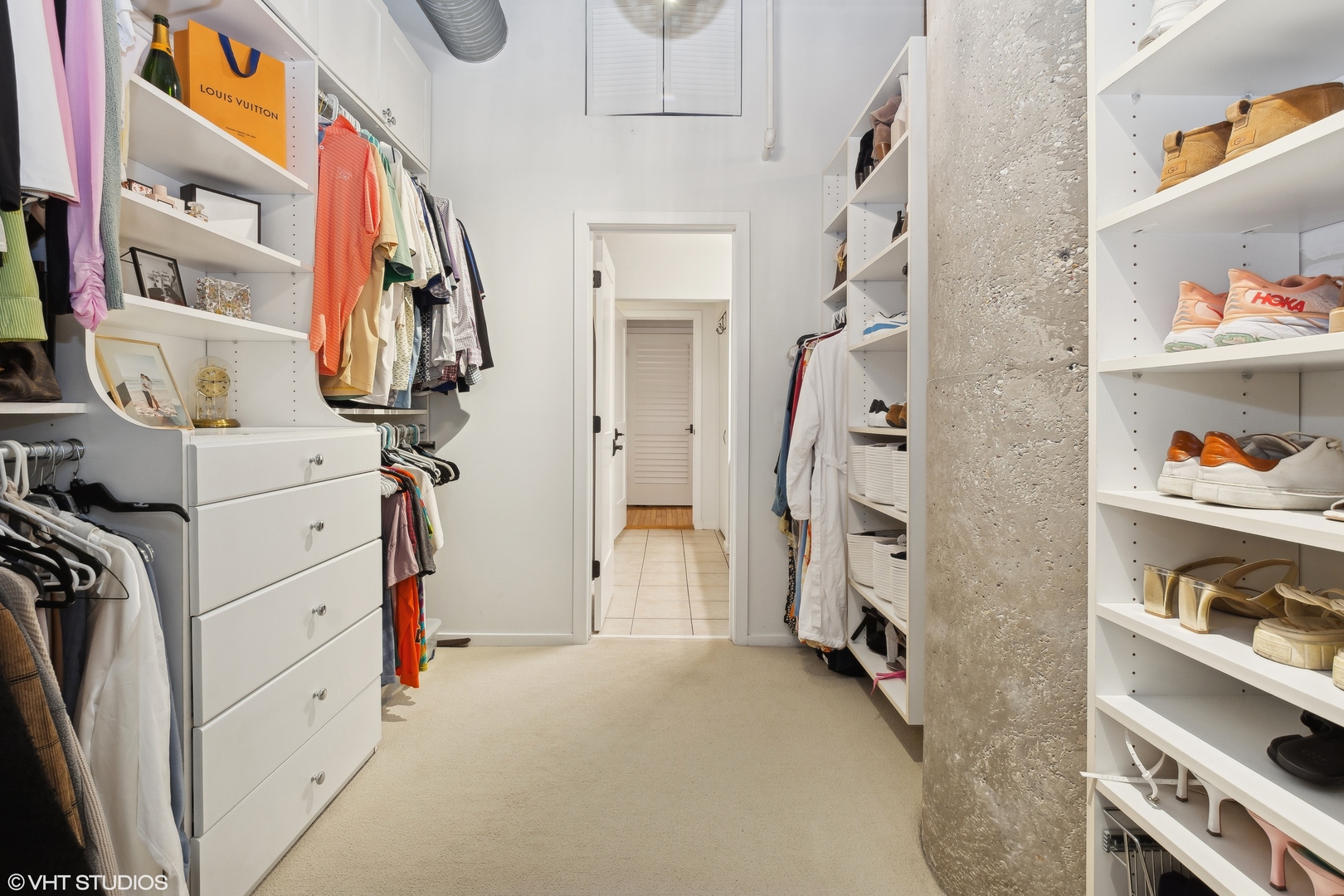 360 W Illinois Street Unit: 4G