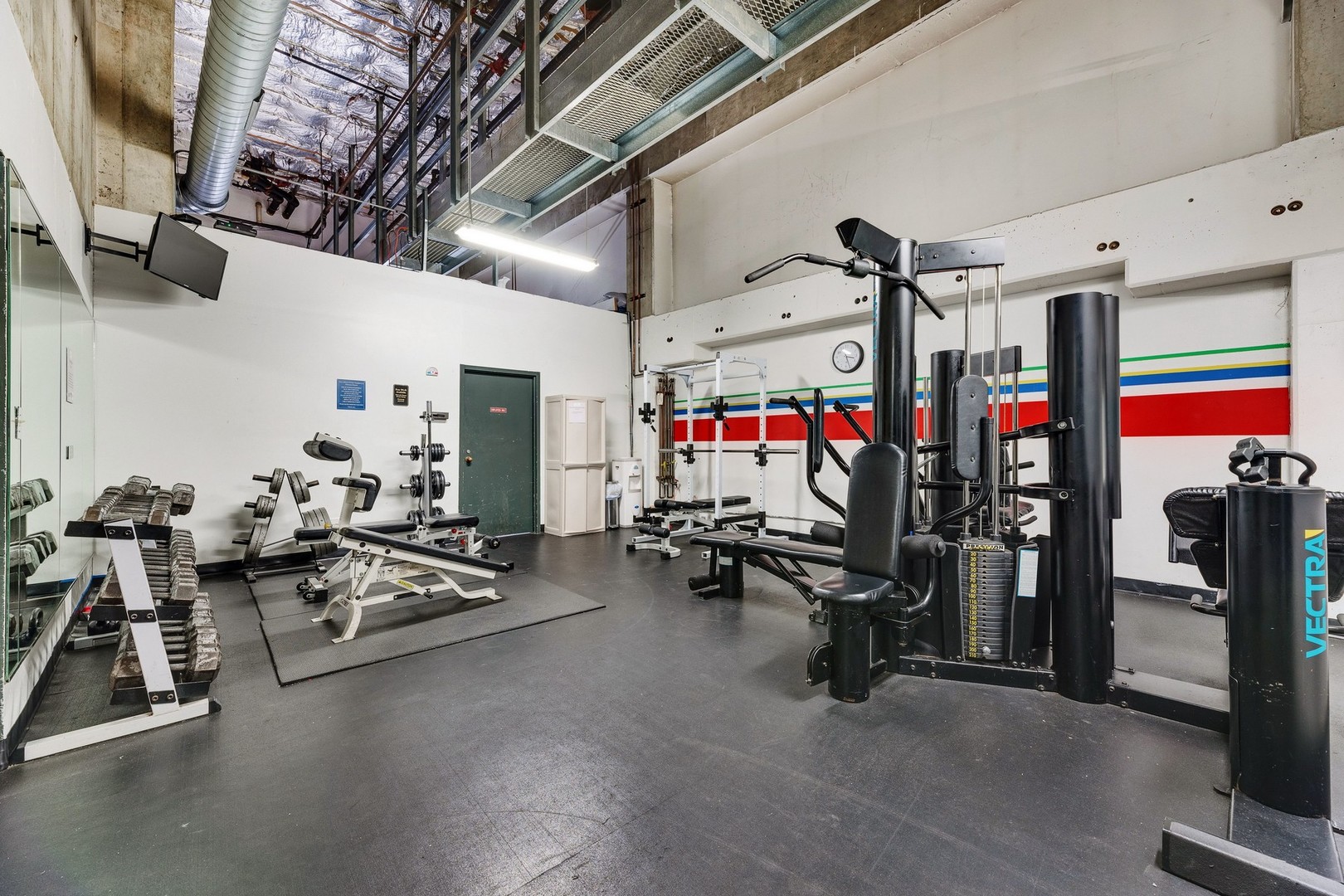 1212 N LASALLE Street Unit: 1002