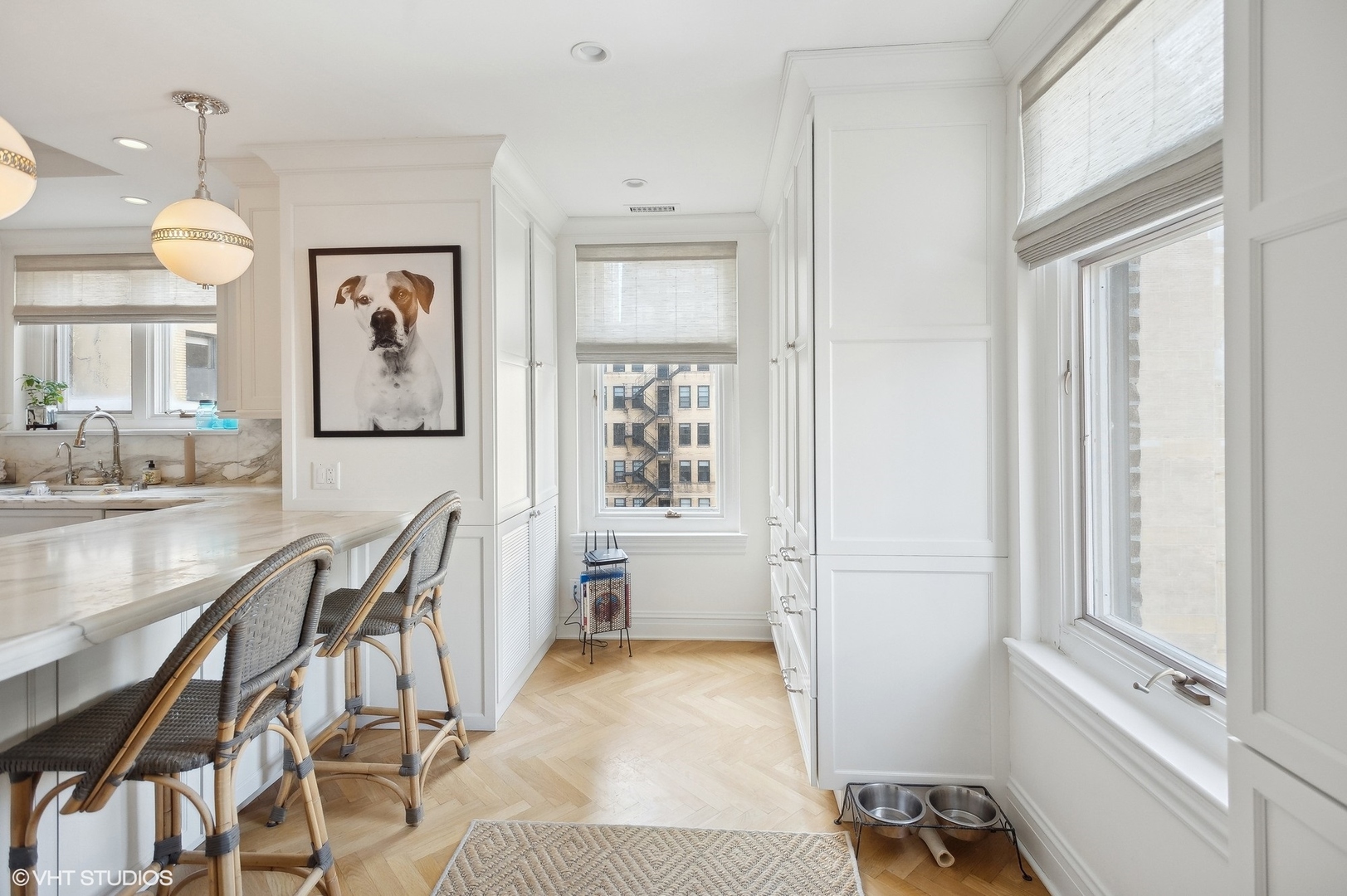 222 E Chestnut Street Unit: 14A