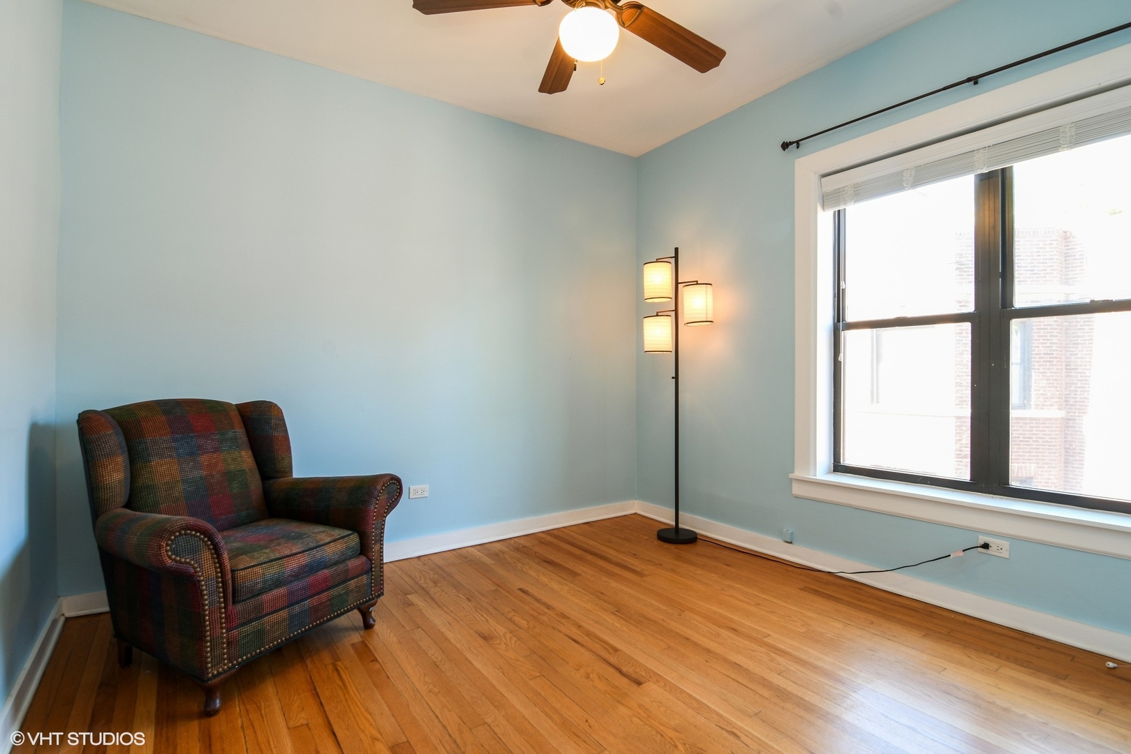 901 W Cornelia Avenue Unit: 3S
