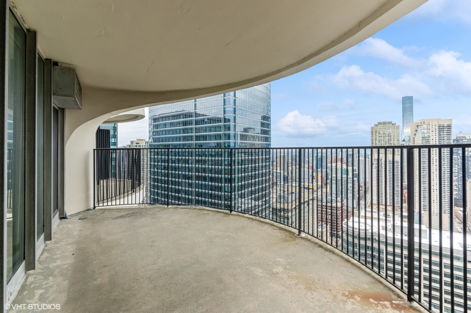 300 N State Street Unit: 4606