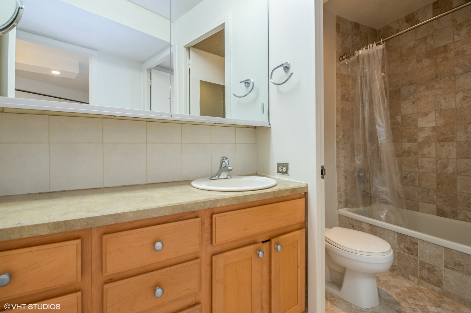 300 N State Street Unit: 4606