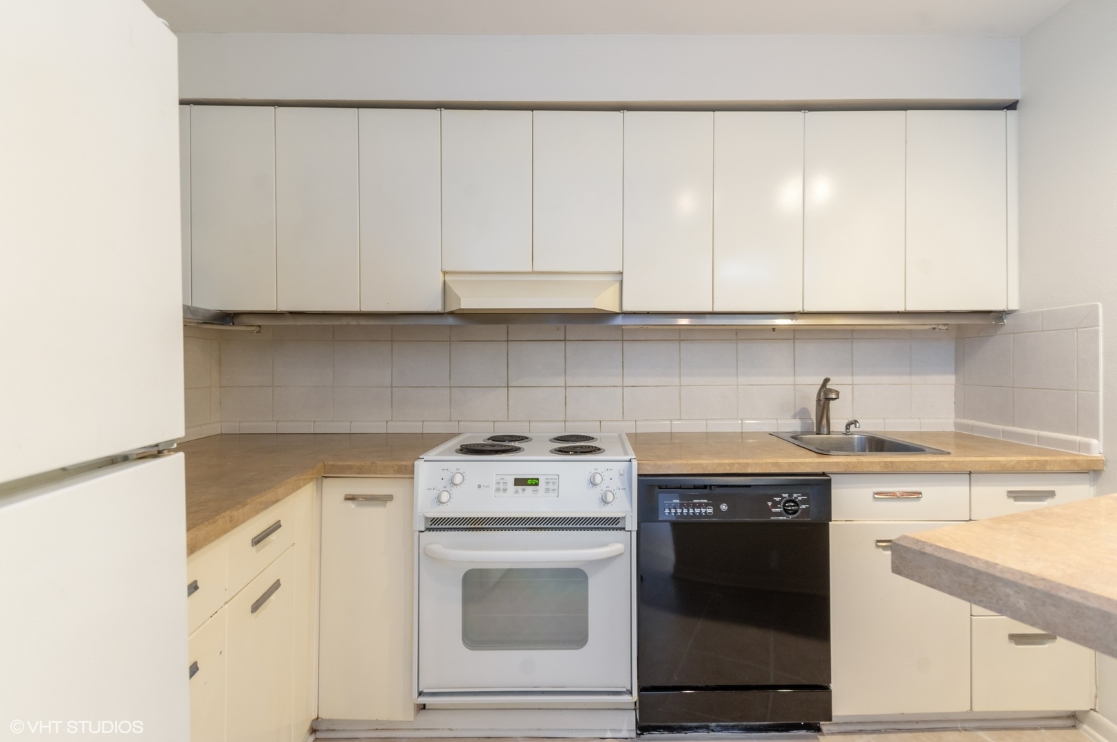 300 N State Street Unit: 4606