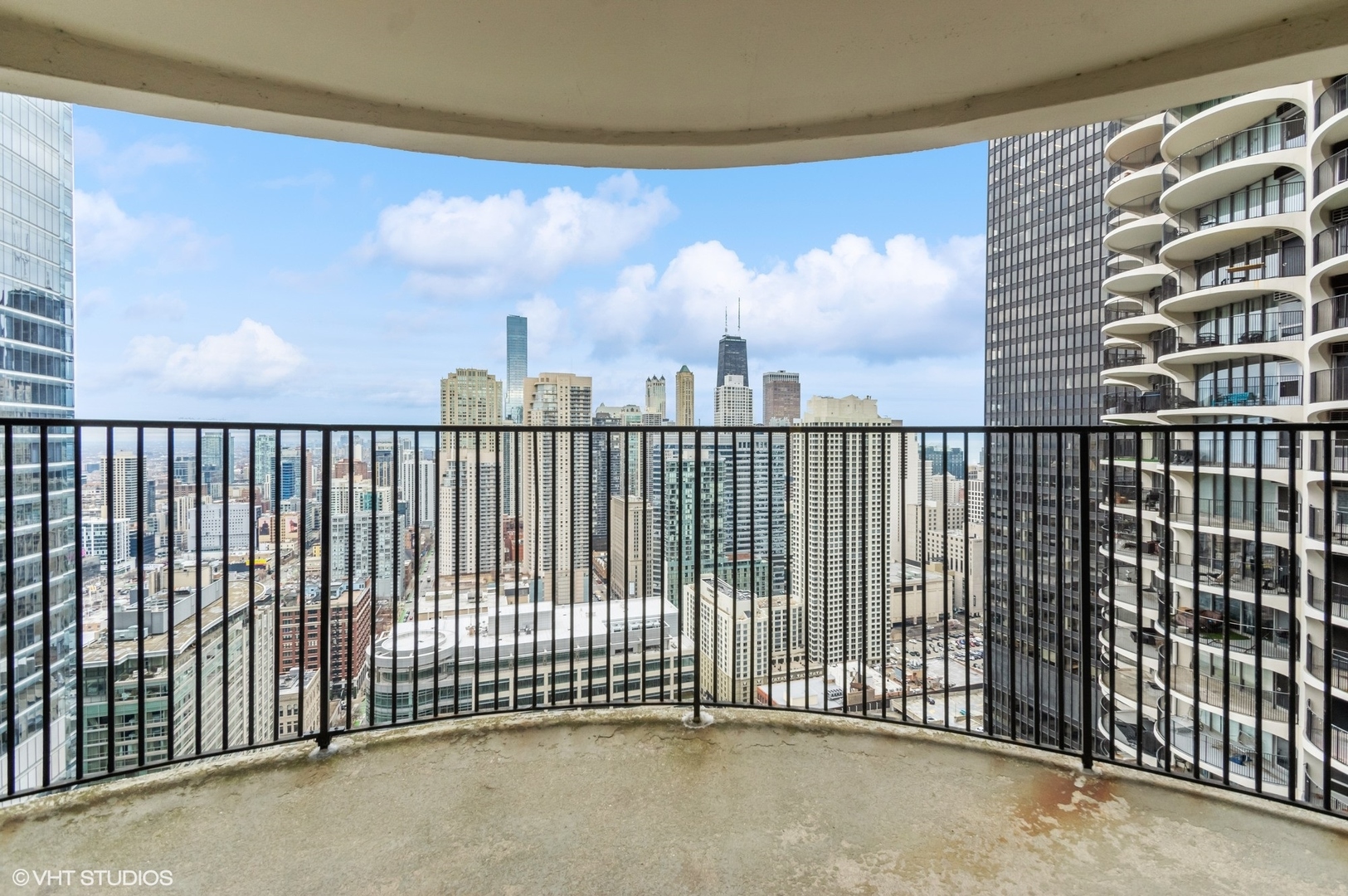 300 N State Street Unit: 4606