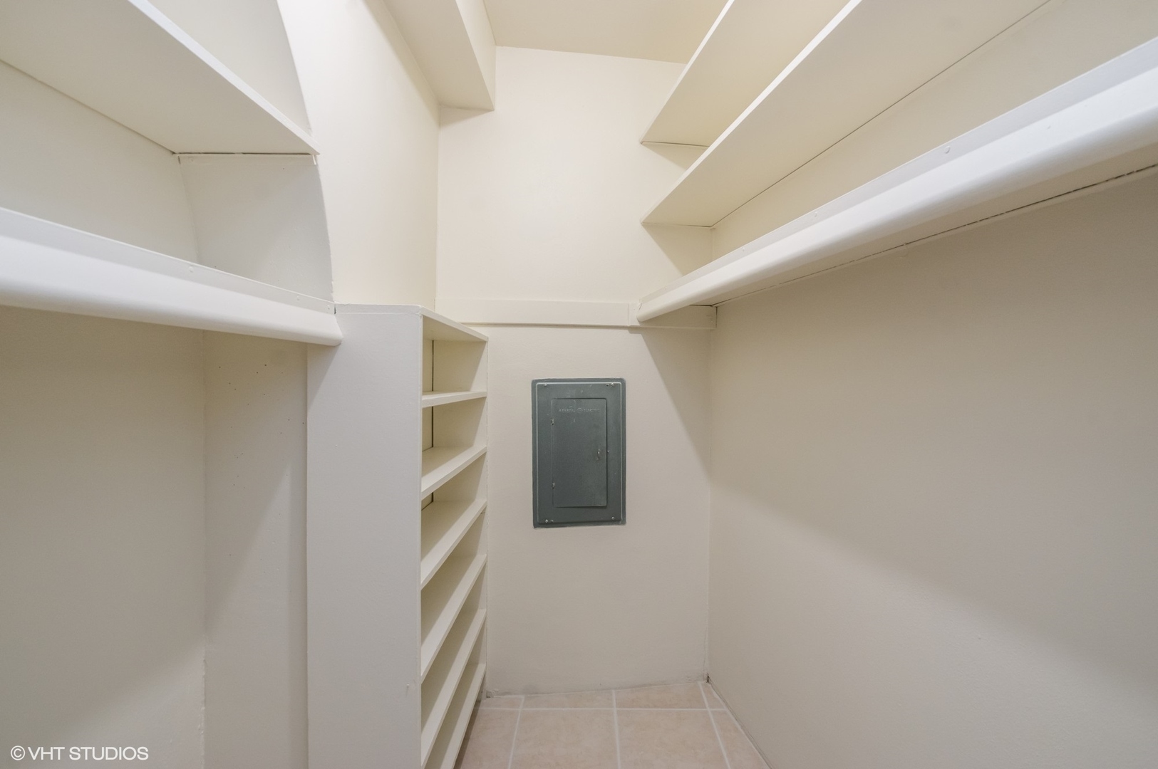 300 N State Street Unit: 4606