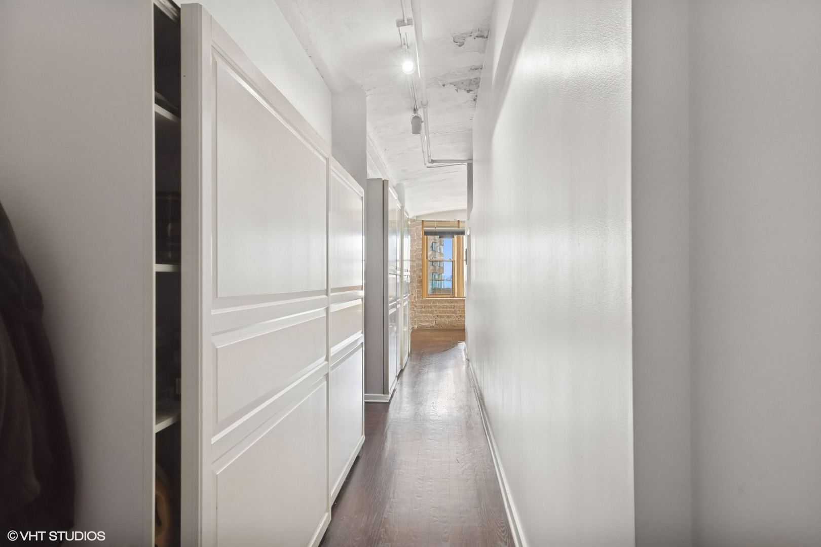 801 S Wells Street Unit: 709