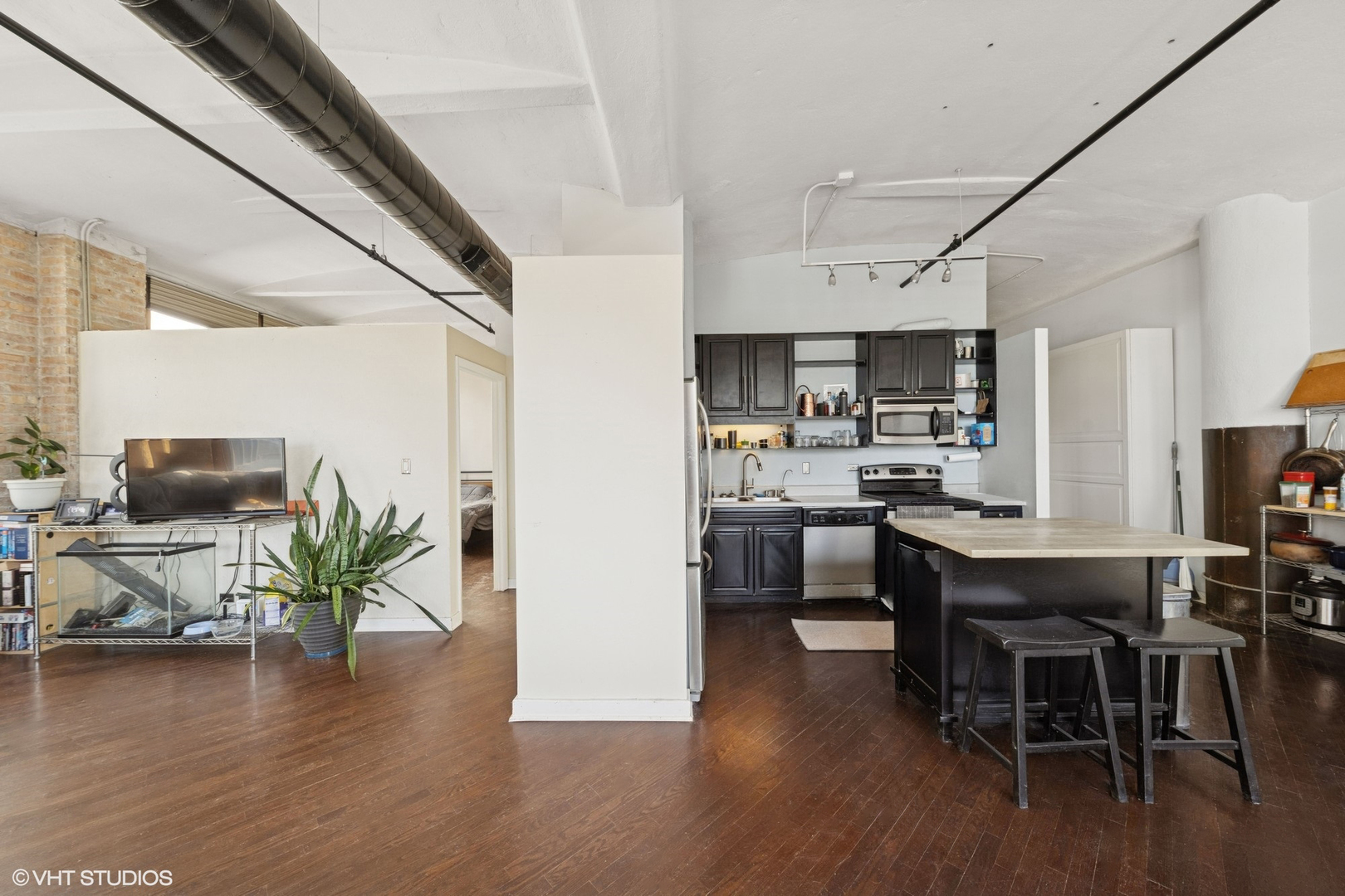 801 S Wells Street Unit: 709
