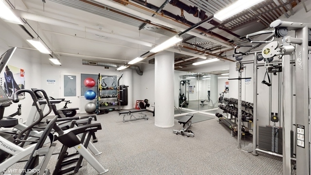 801 S Wells Street Unit: 709