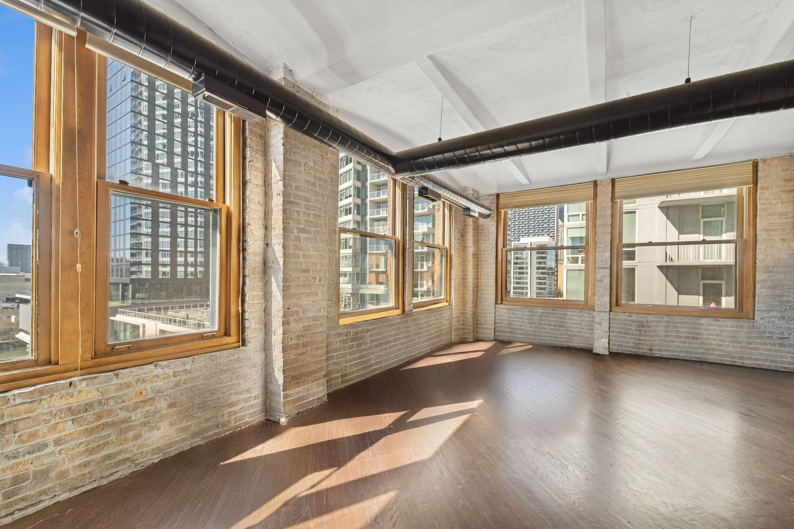801 S Wells Street Unit: 709