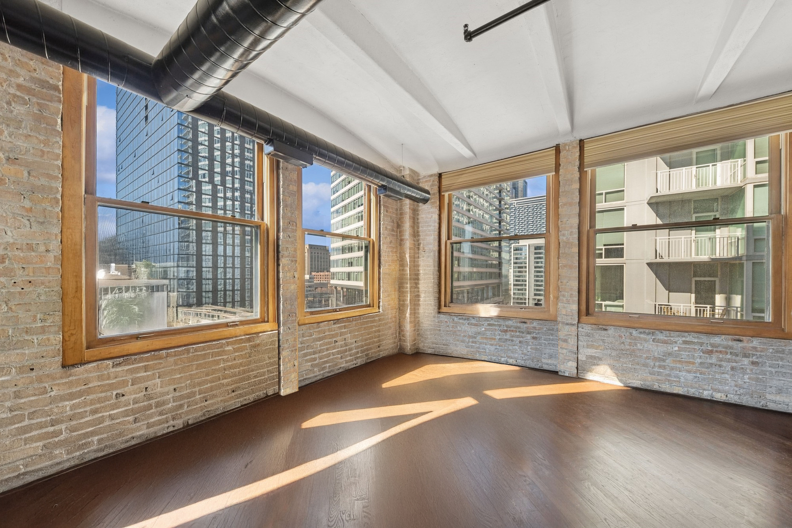 801 S Wells Street Unit: 709