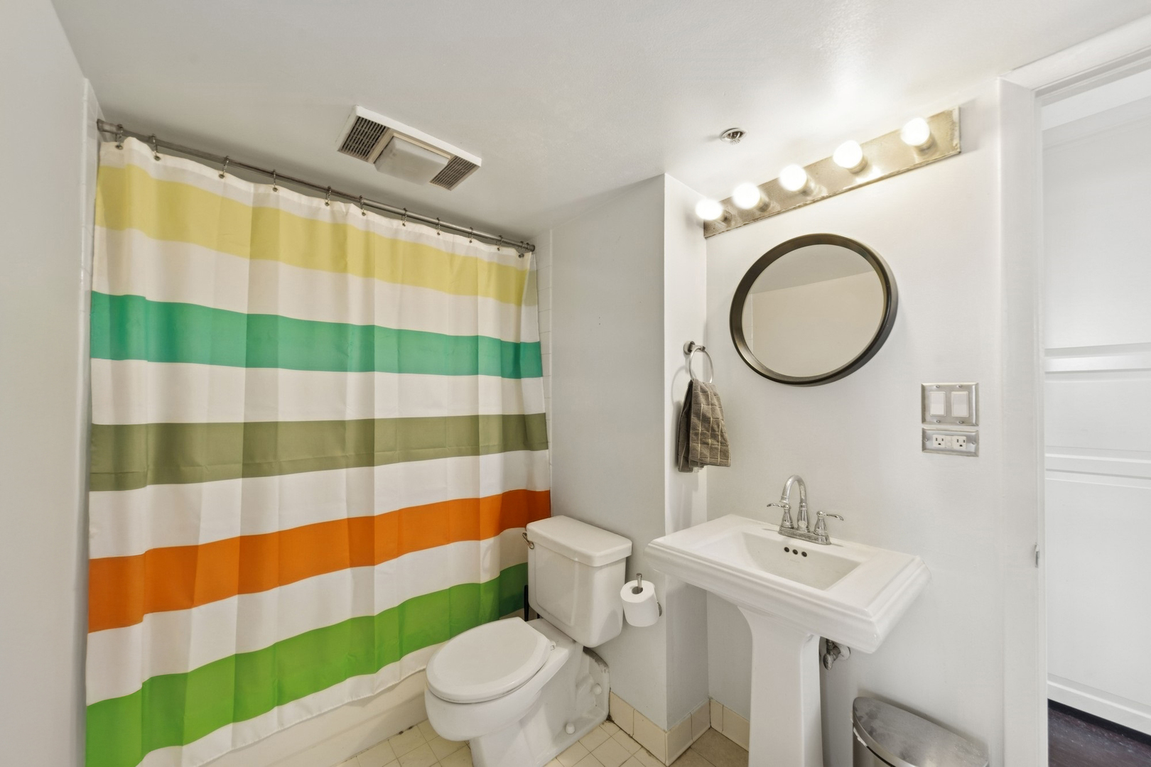 801 S Wells Street Unit: 709