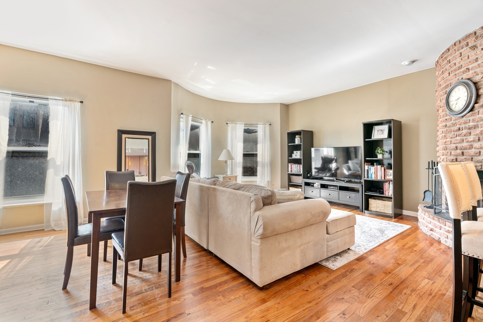2912 N Halsted Street Unit: 2