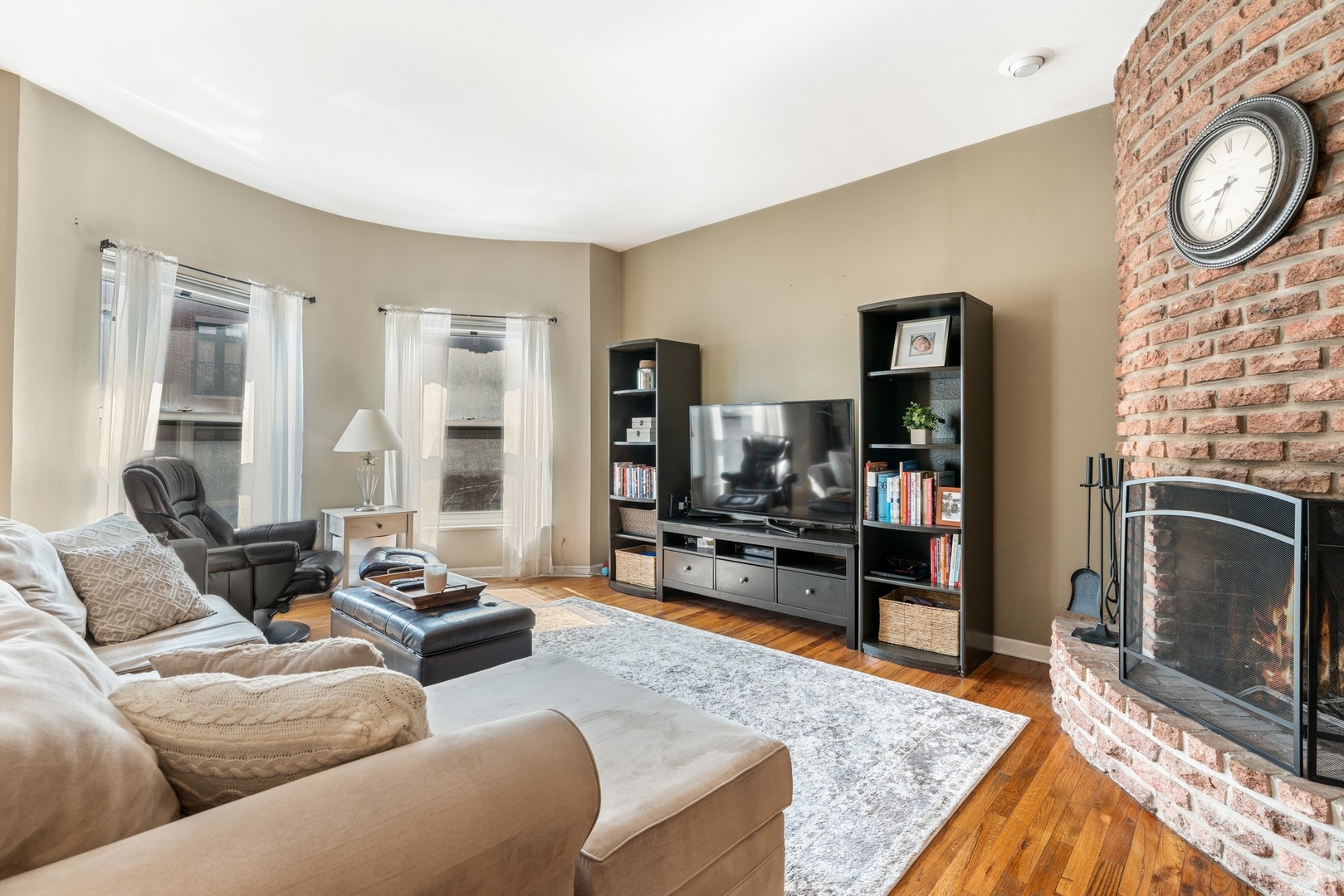 2912 N Halsted Street Unit: 2