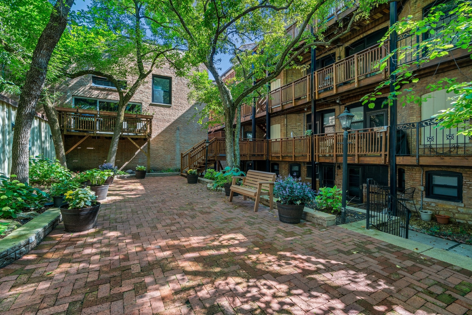 2912 N Halsted Street Unit: 2