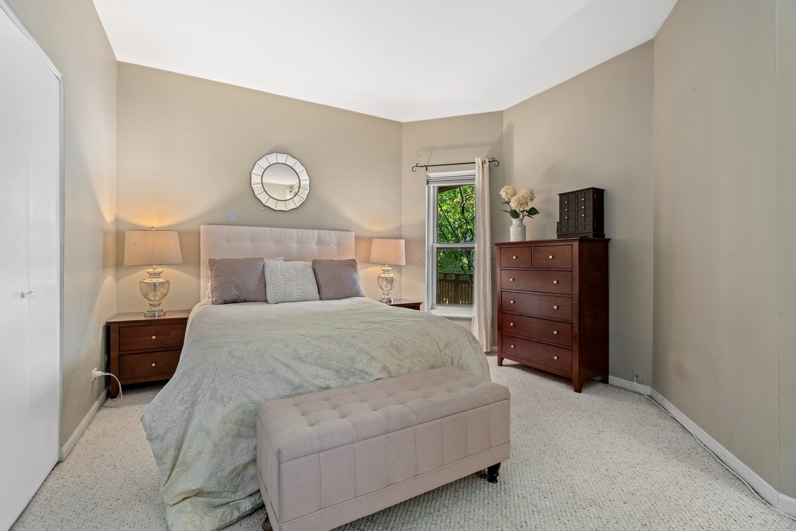 2912 N Halsted Street Unit: 2