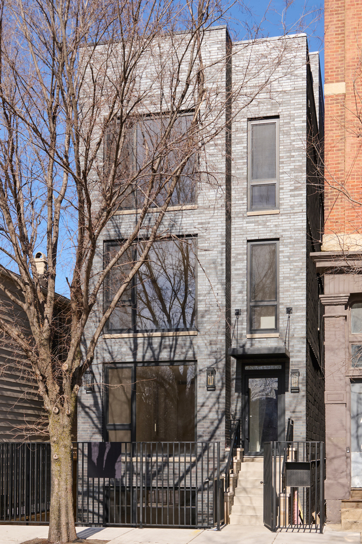 1402 W Chestnut Street Unit: 1