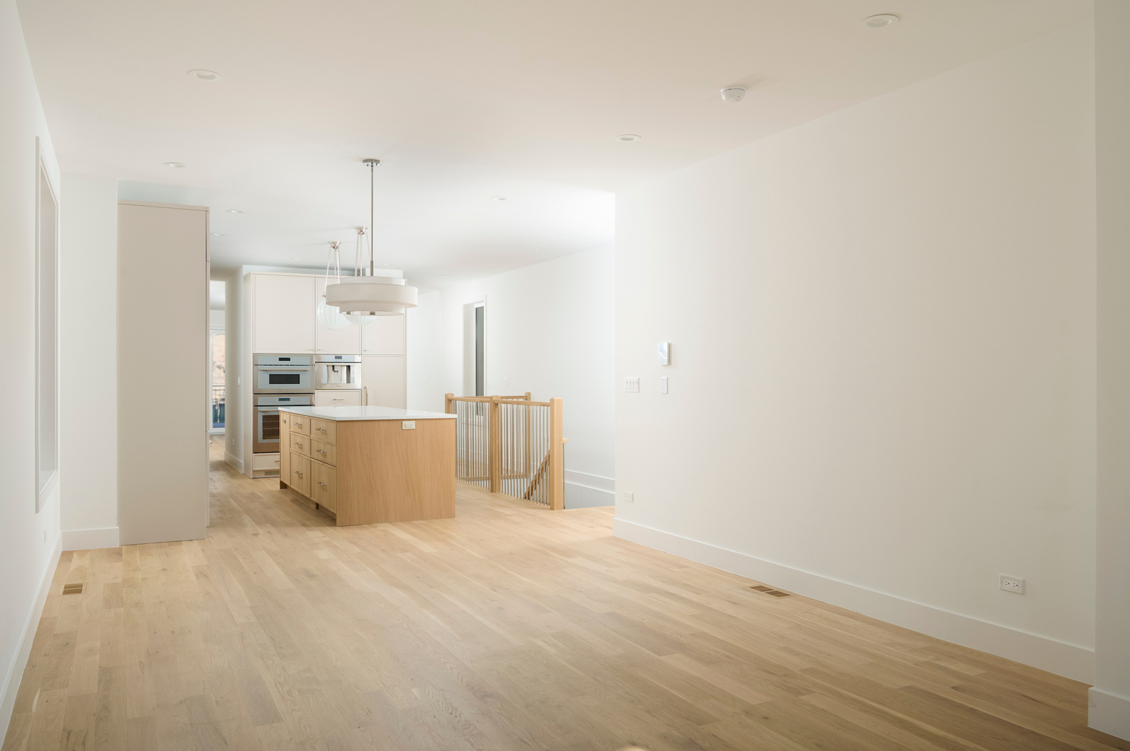 1402 W Chestnut Street Unit: 1