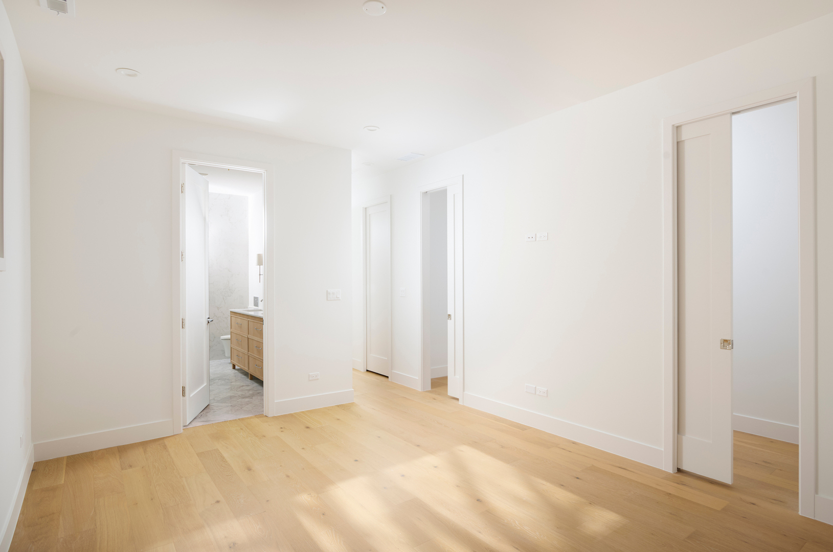 1402 W Chestnut Street Unit: 1
