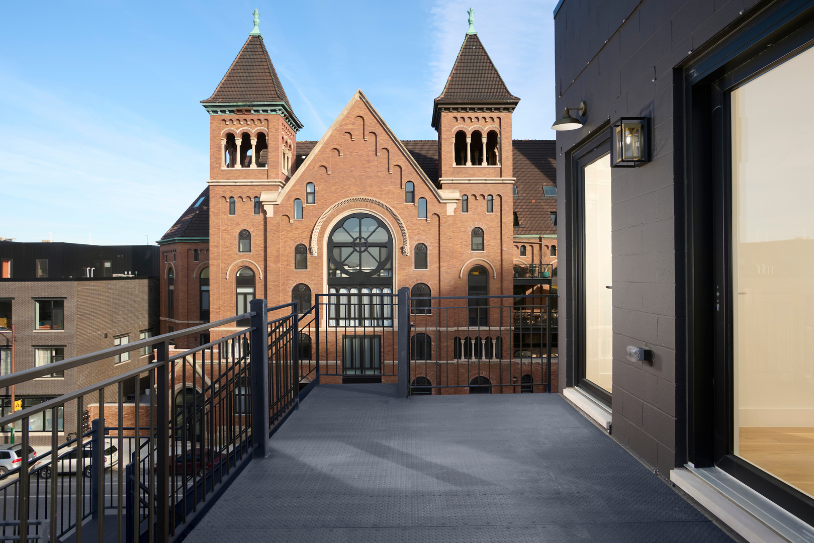 1402 W Chestnut Street Unit: 1
