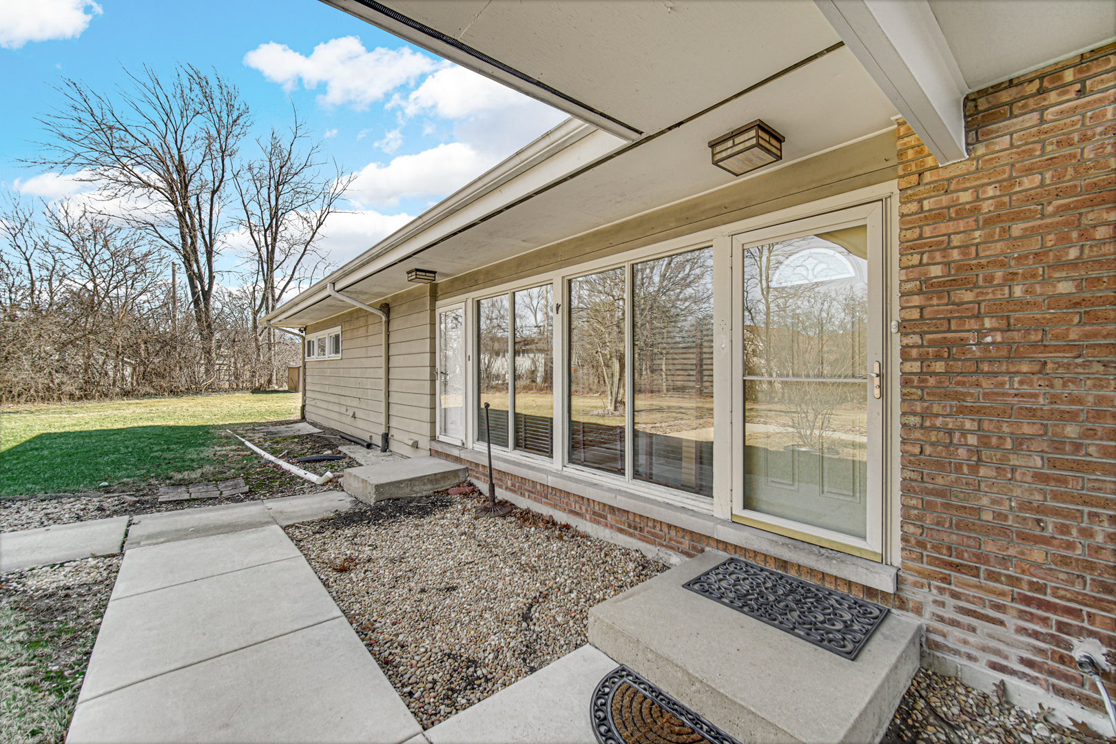 77 Graymoor Lane
