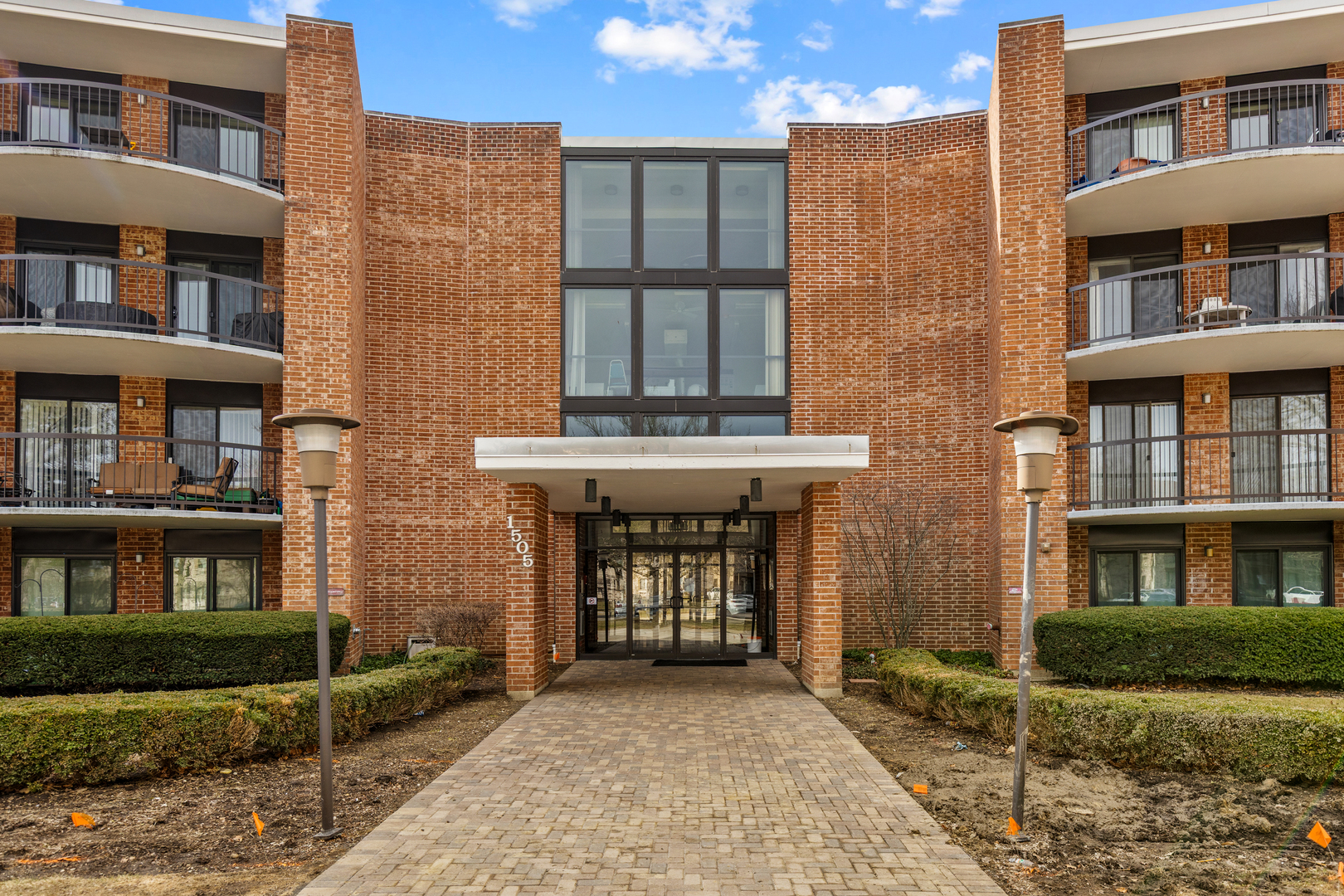 1505 E Central Road Unit: 411B