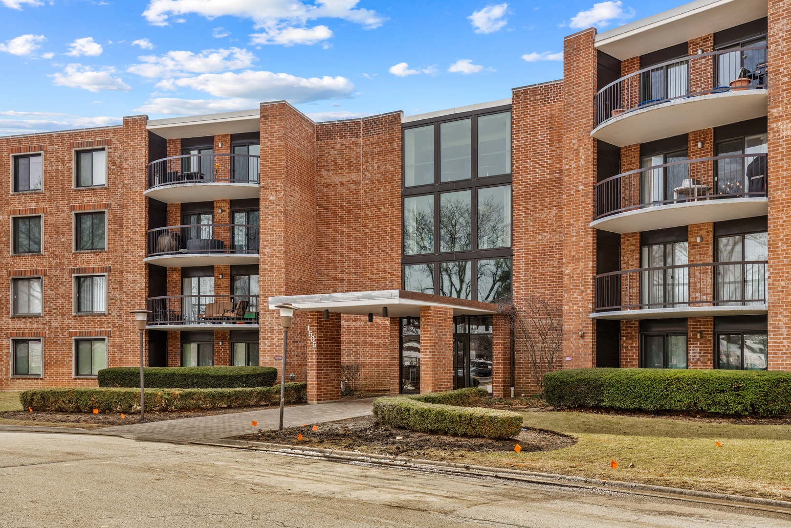 1505 E Central Road Unit: 411B